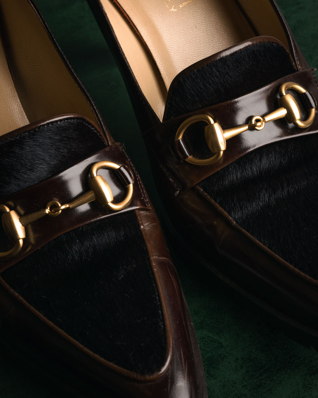 “GUCCI” 90’s-00’s patent leather horsebit pumps