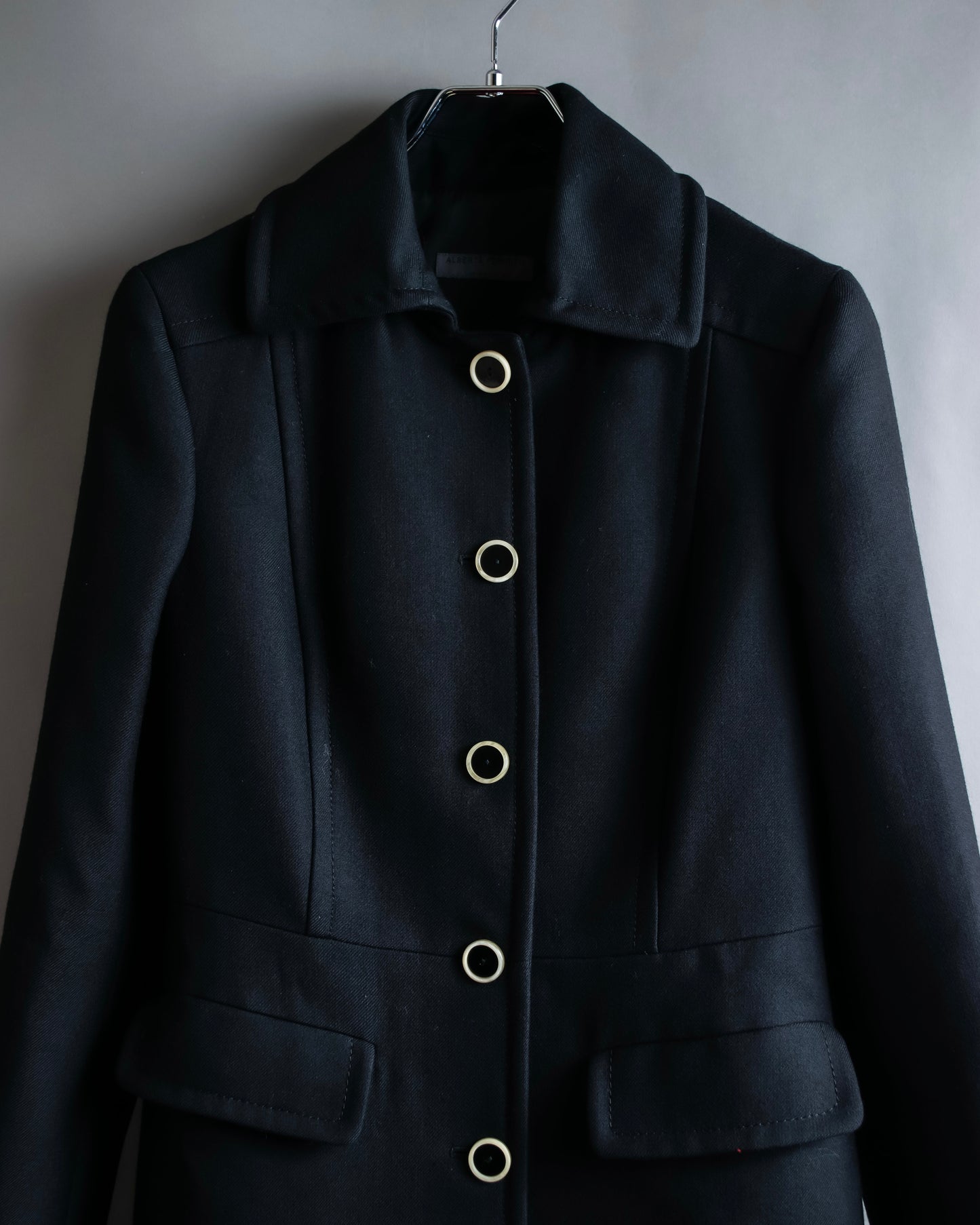 "ALBERTA FERRETTI" Large button shaped flare silhouette soutien collar coat