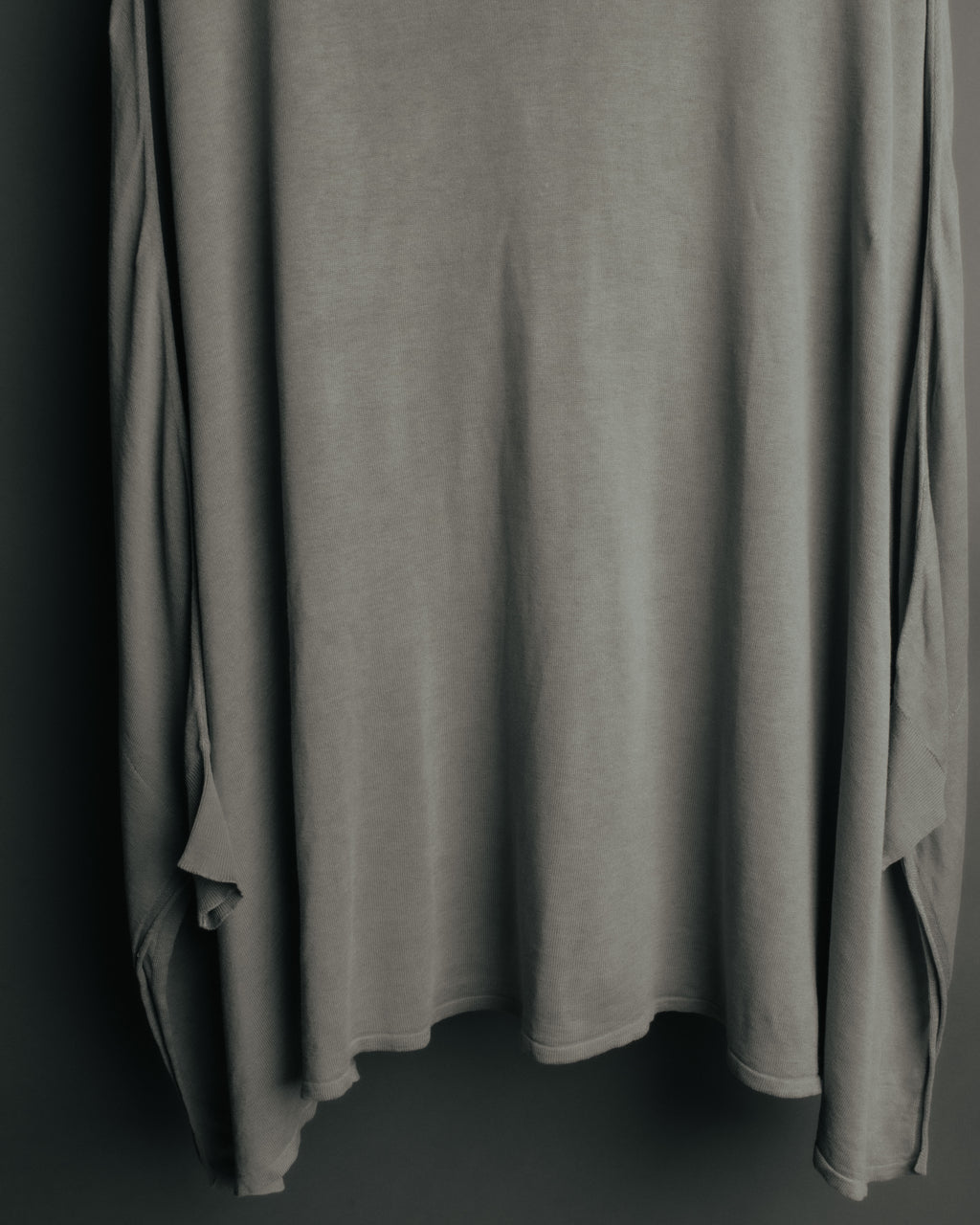 “Maison Martin Margiela” 2012SS line 4 oversized draped knit cardigan