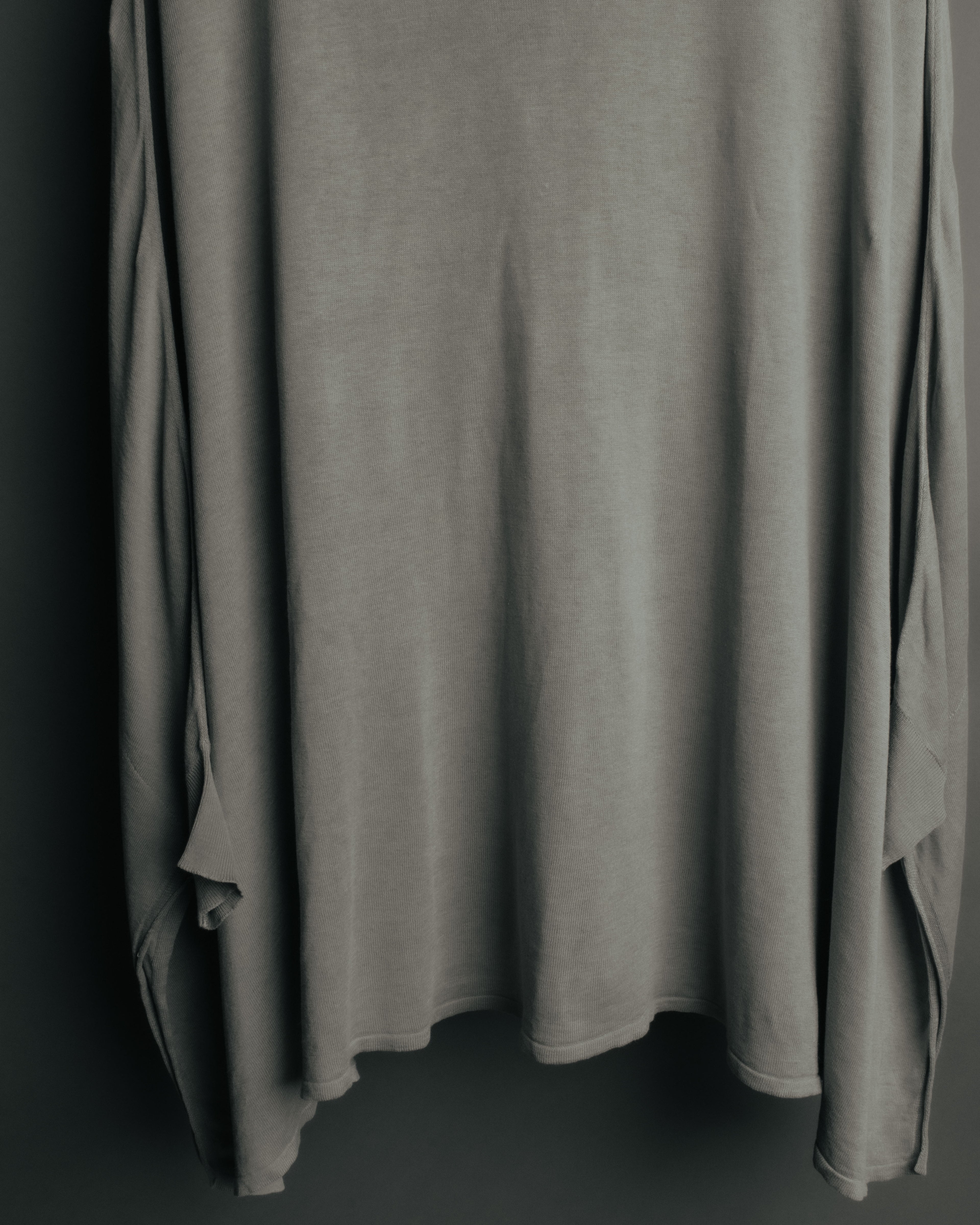 “Maison Martin Margiela” 2012SS line 4 oversized draped knit cardigan