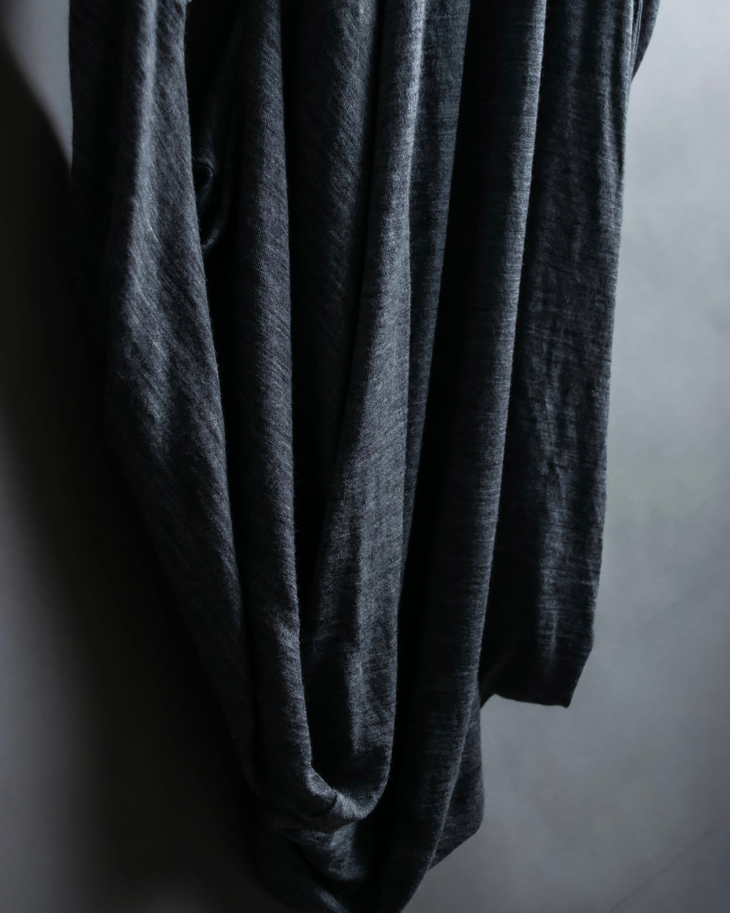 "JUNYA WATANABE COMME des GARCONS" 2008AW Collection Pieces Connected arms design knit