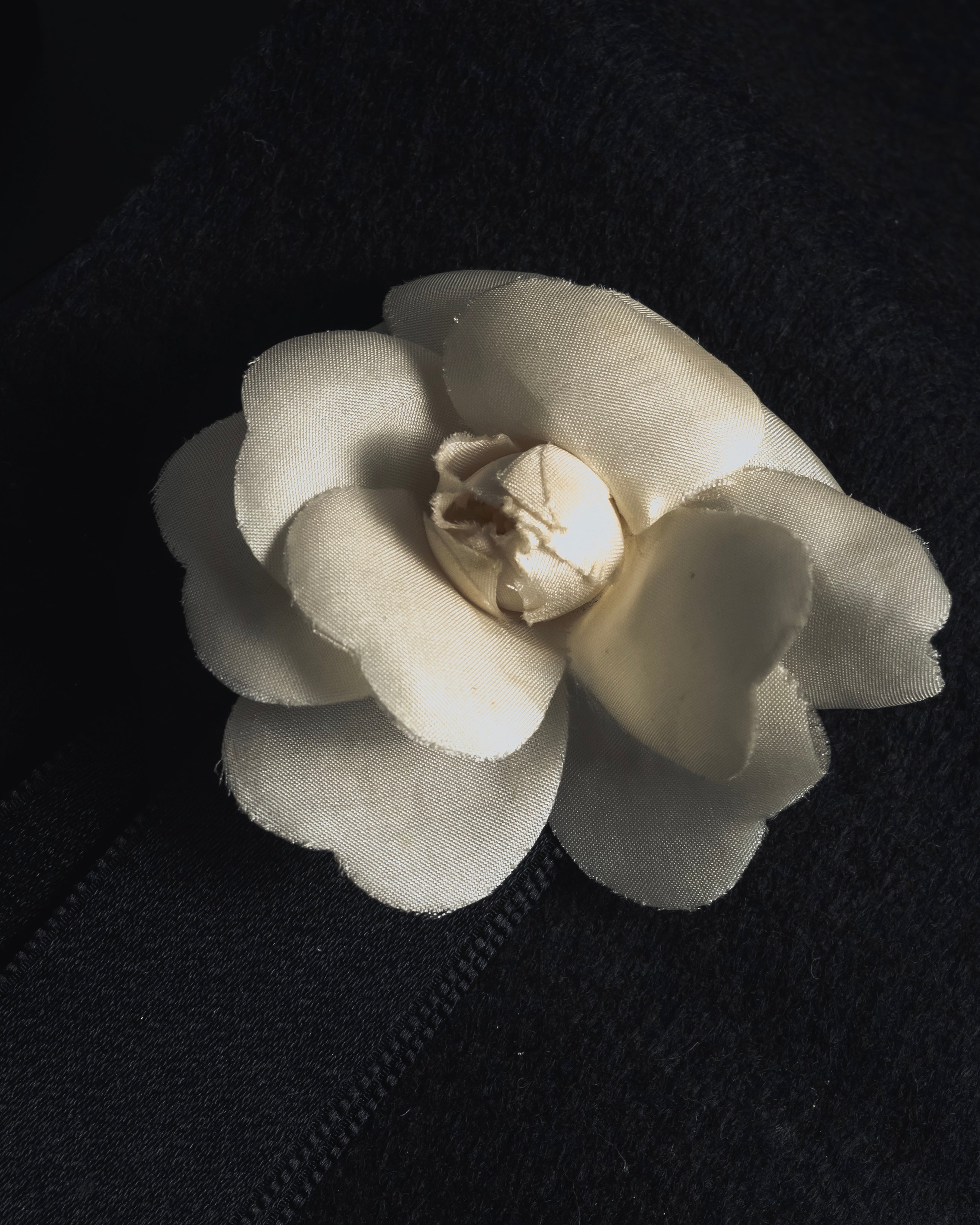 -SPECIAL- "CHANEL" 00's Boutique decoration with camellia motif brooch