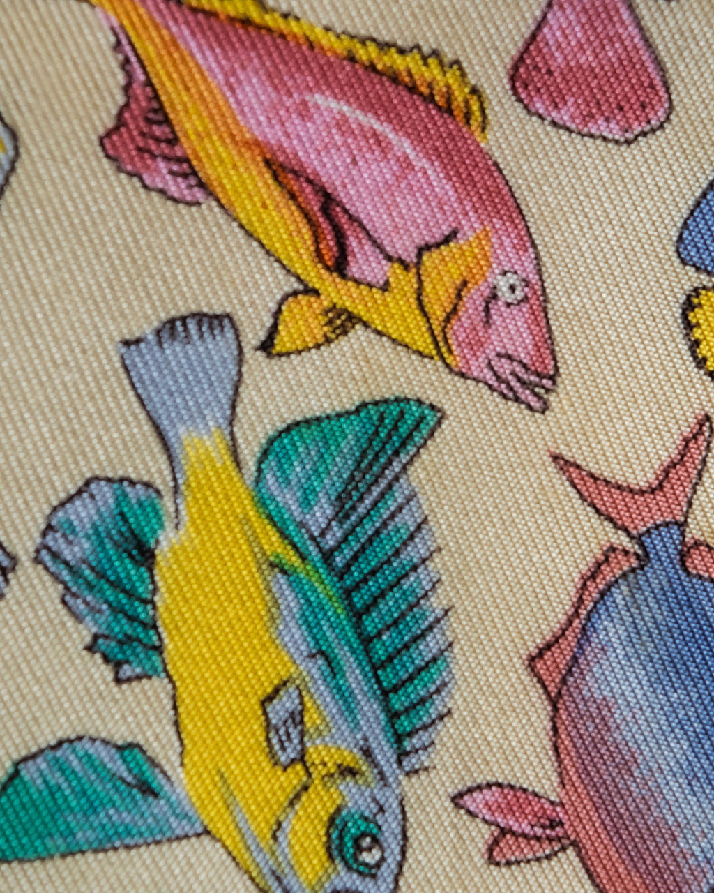 "GUCCI" Colorful fish motif silk neck tie