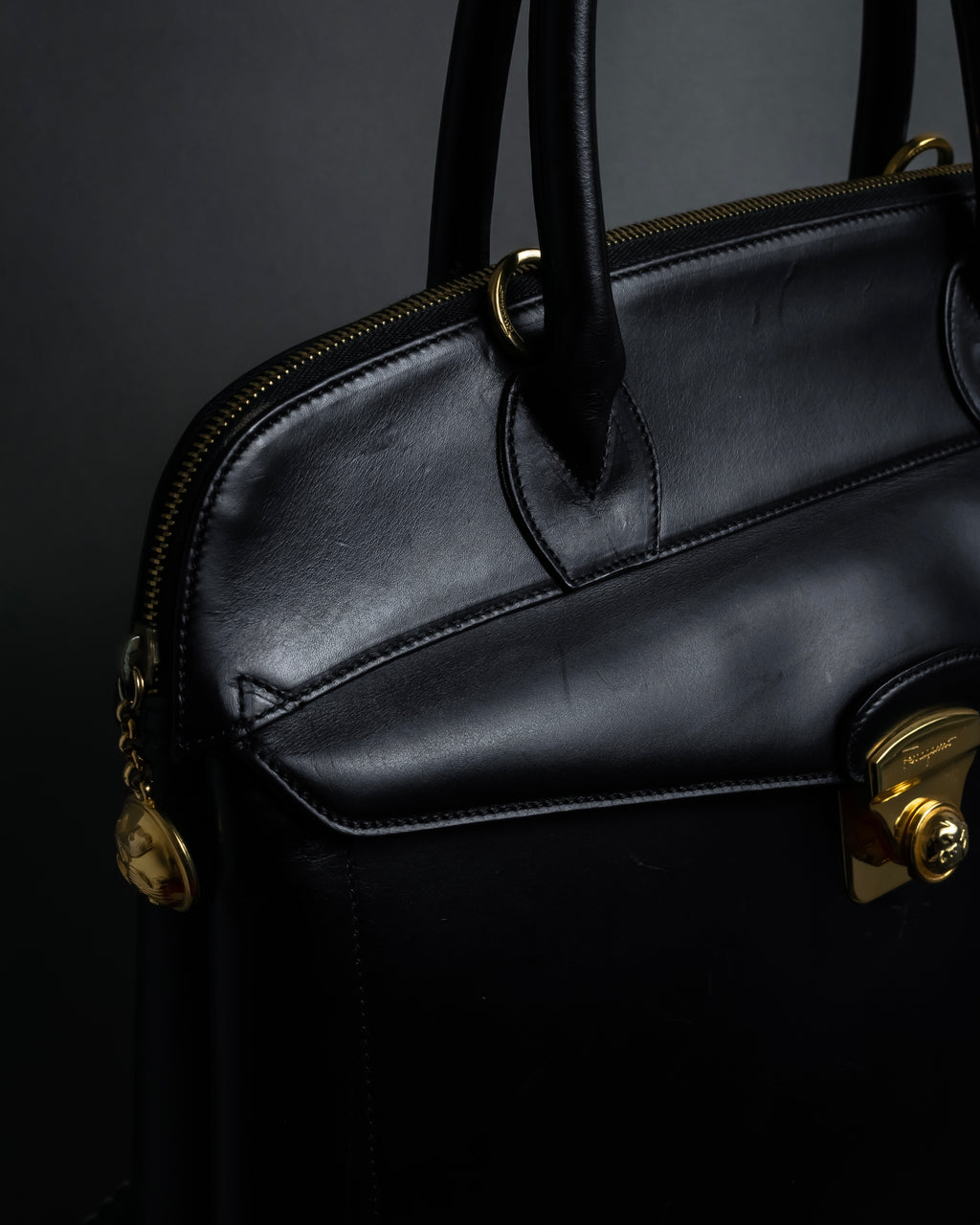 "Salvatore Ferragamo" 90's Animal motif studs design leather bag