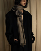 "FENDI" 04-10's Petal motif fur docking long muffler