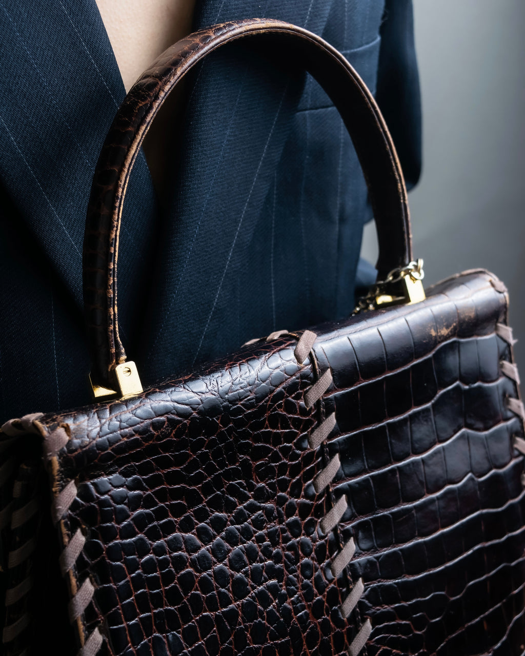 "YVES SAINT LAURENT" Crocodile pattern stitching handbag