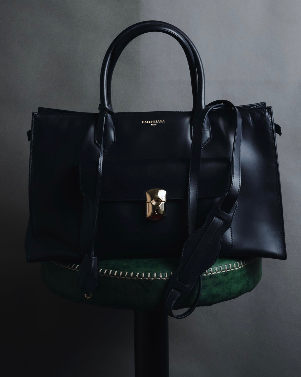 "BALENCIAGA" 2013 Autumn/Winter Padlock All Afternoon Structured Leather Bag
