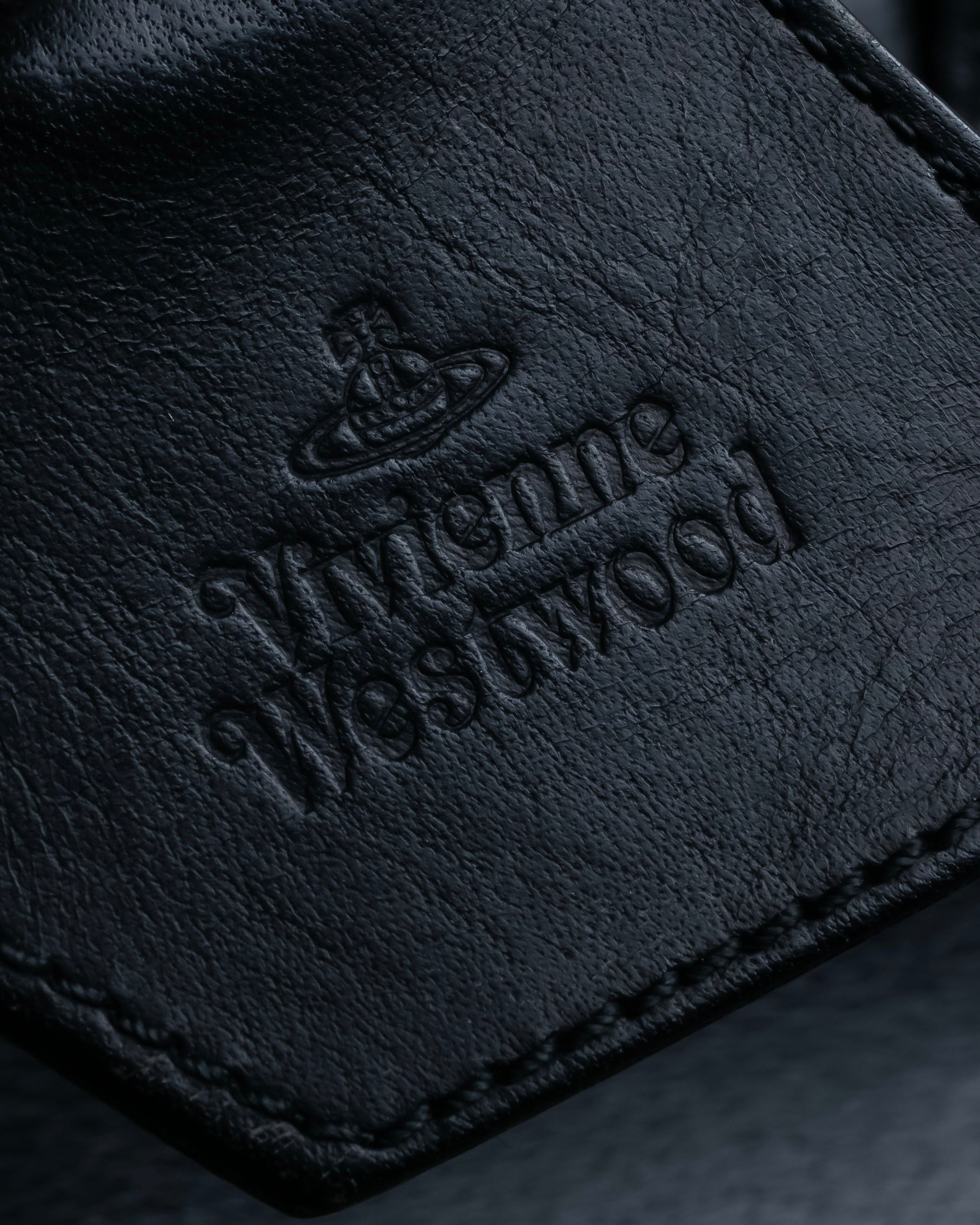 "Vivienne Westwood" Horizontal orb logo engraved hand bag