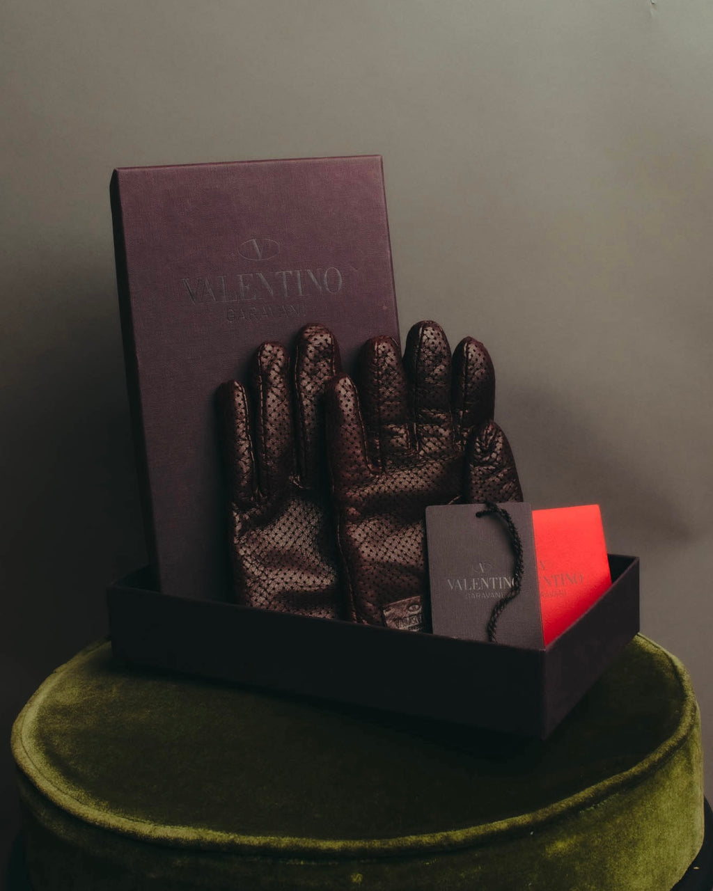 "VALENTINO GARAVANI" 2010's Burgundy perforated leather gloves