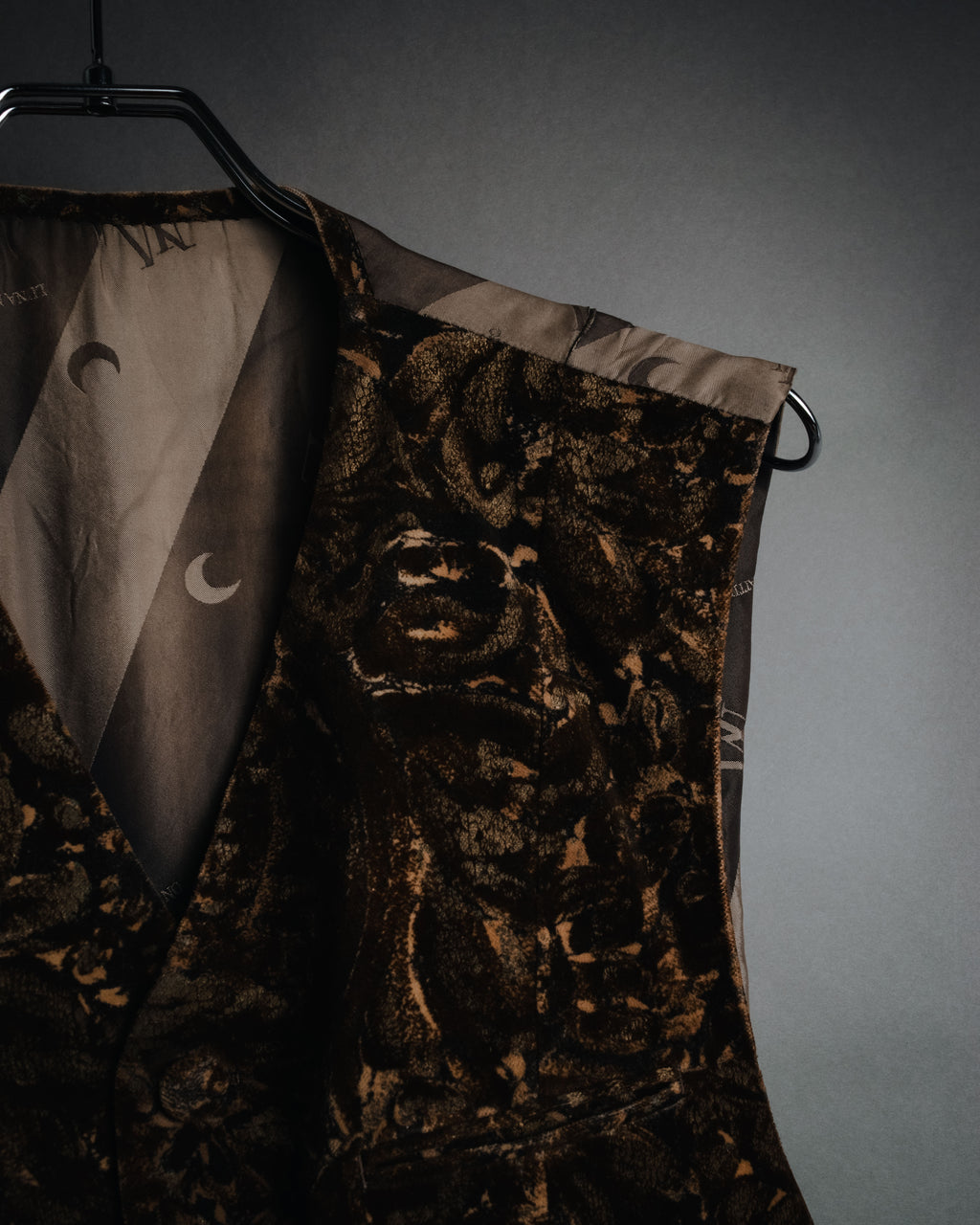 "LUNA MATTINO" 90’s Crushed velvet pointed hem vest