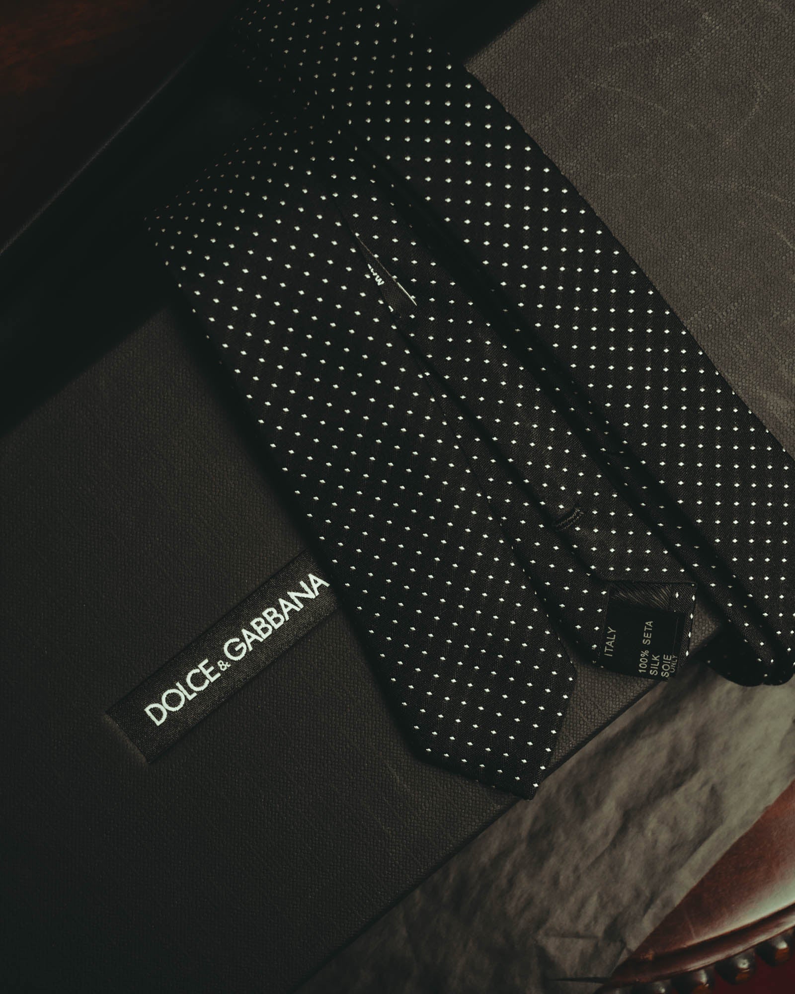 "Dolce & Gabbana" 10's-20's Slim polka dot silk necktie