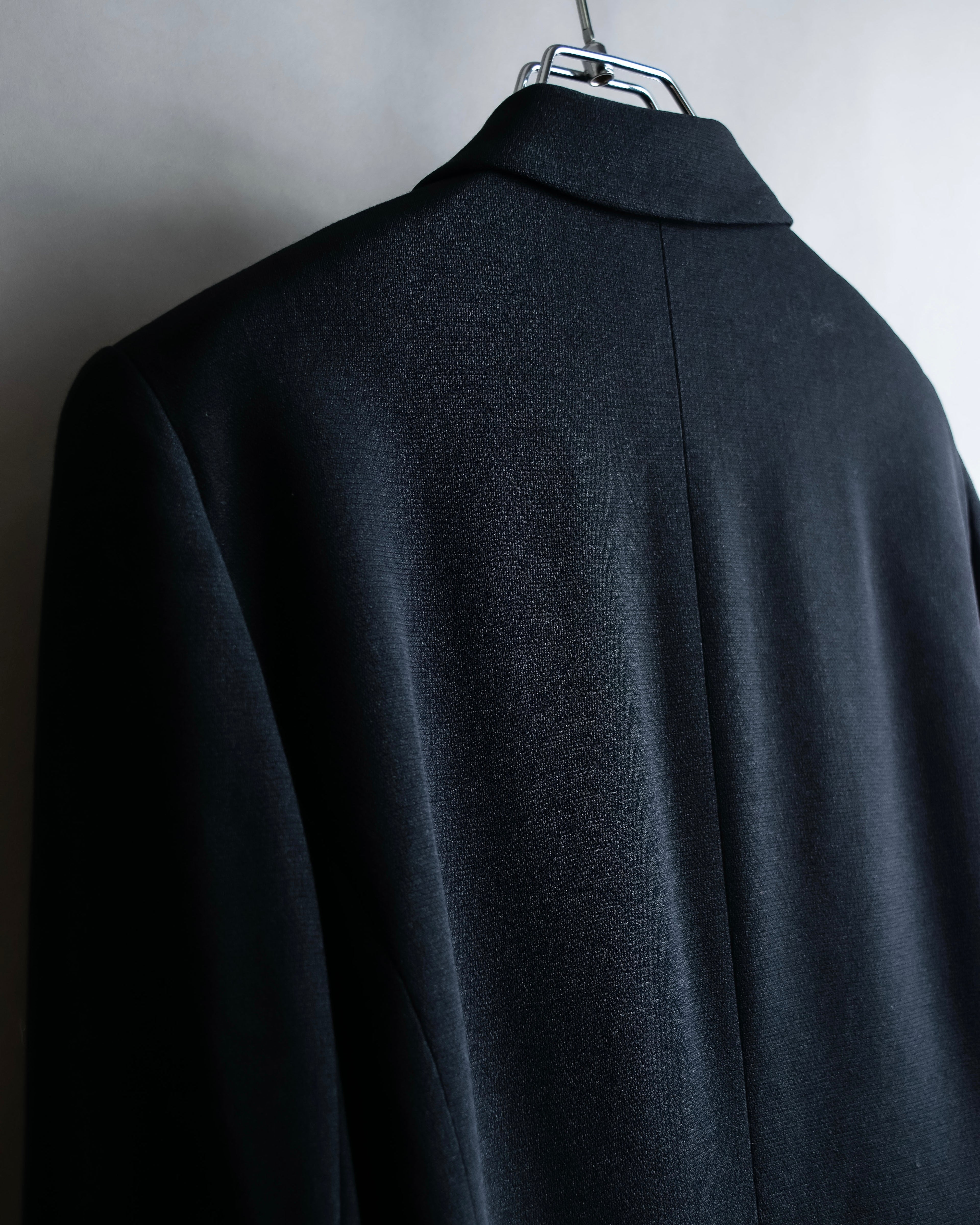 "BURBERRYS" Short length concealed tailored jacket