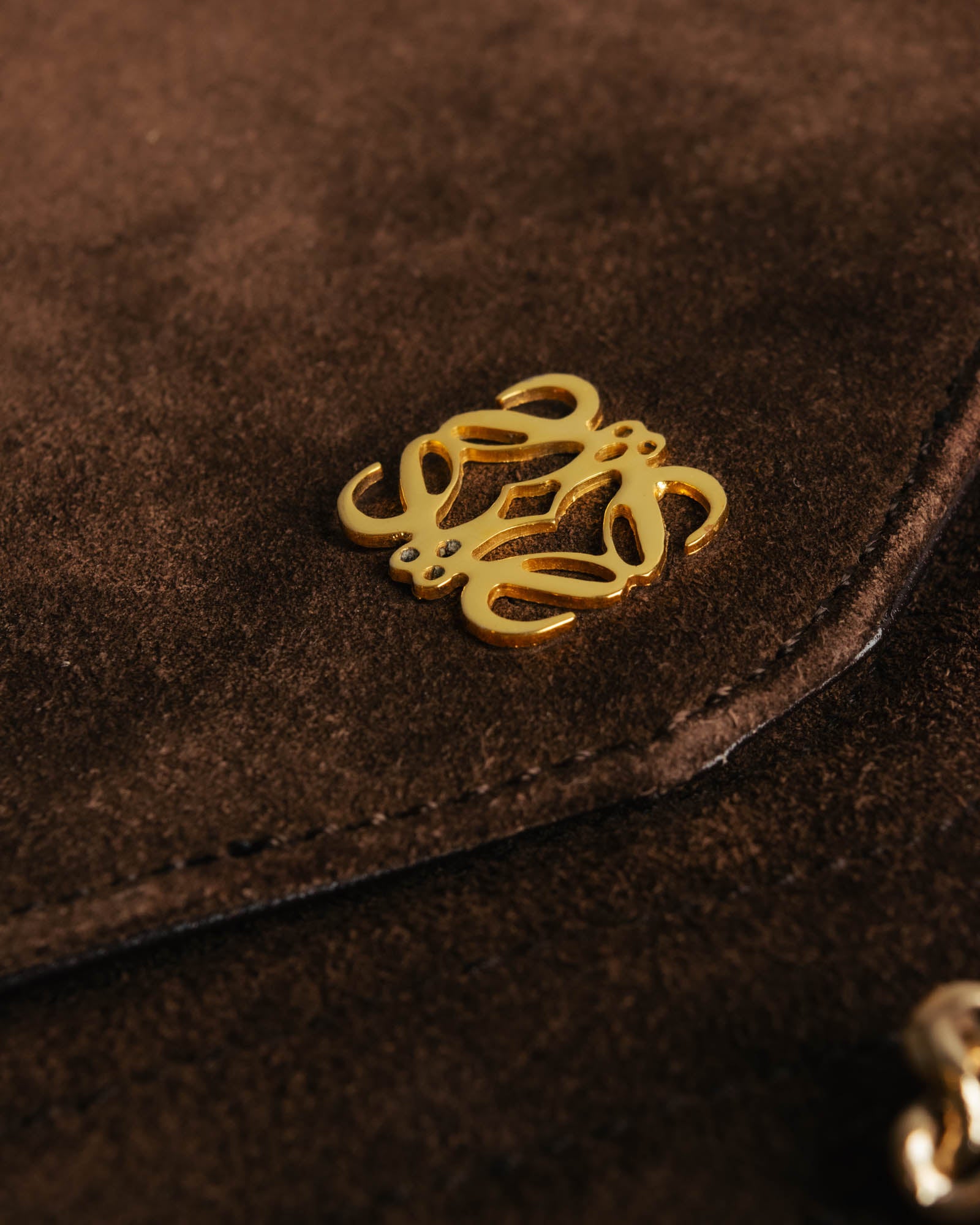 “LOEWE” 80’s-90’s Suede anagram chain shoulder bag