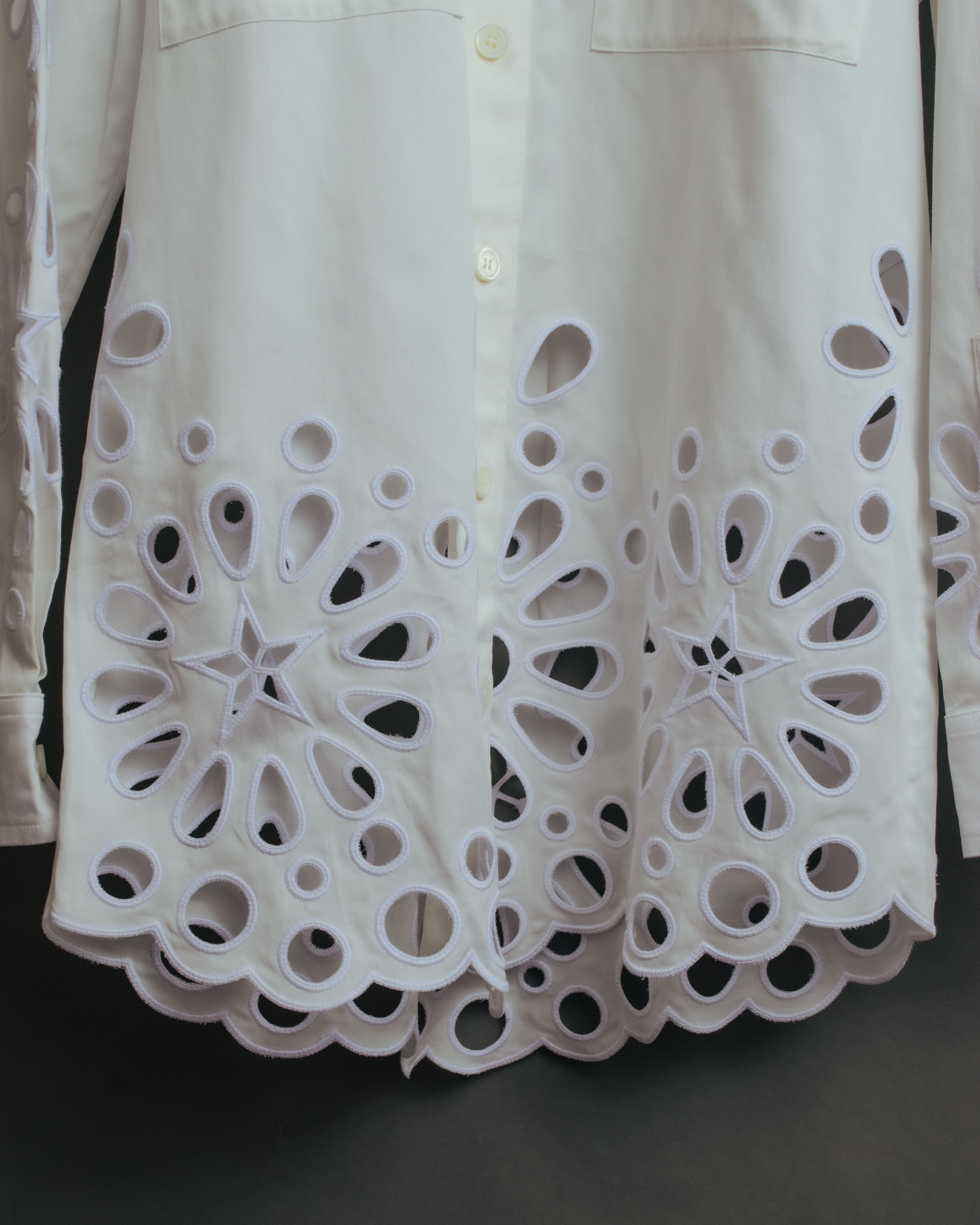 “BURBERRY” 2018-2022 Cutwork embroidered cotton shirt