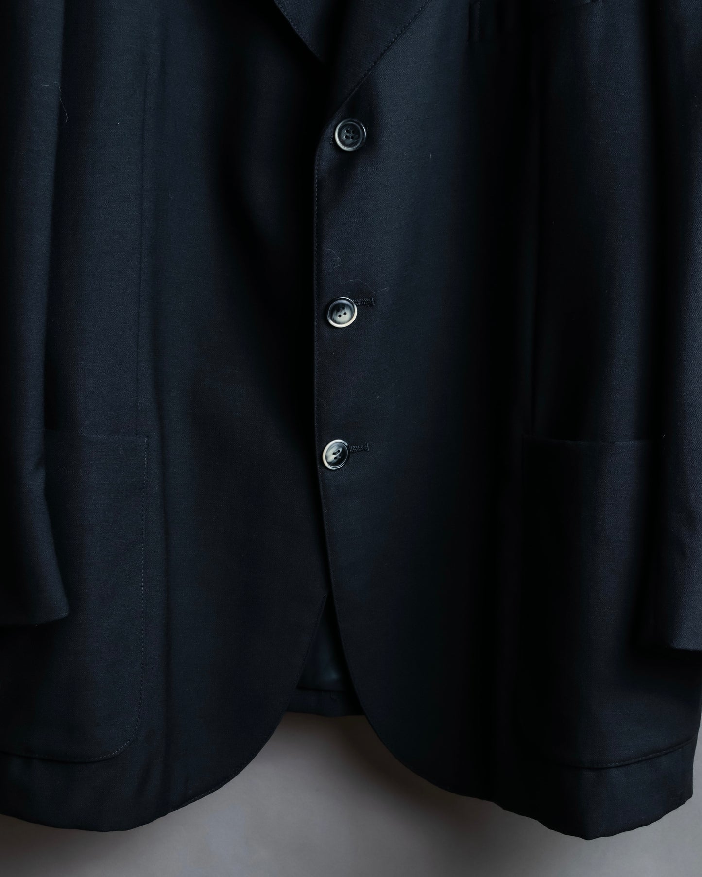 "ISSIMO" Oversized marble button design wool tailored jacket