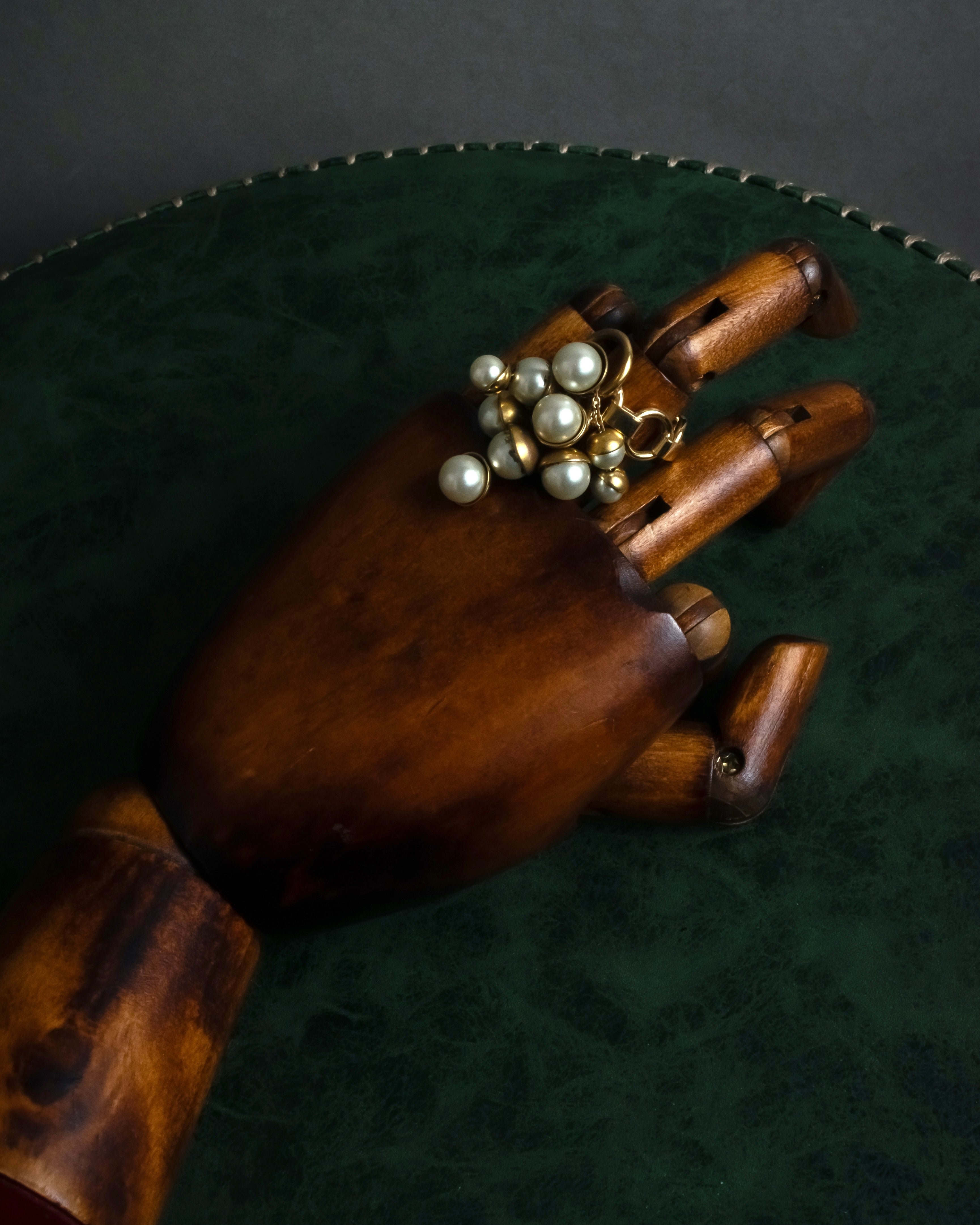 "Christian Dior" Pearl charm top chain link arm ring