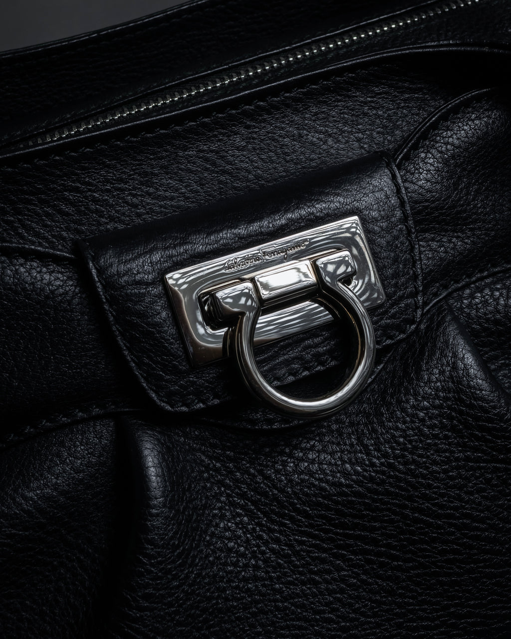 "Salvatore Ferragamo" Gancini motif gathered design leather bag