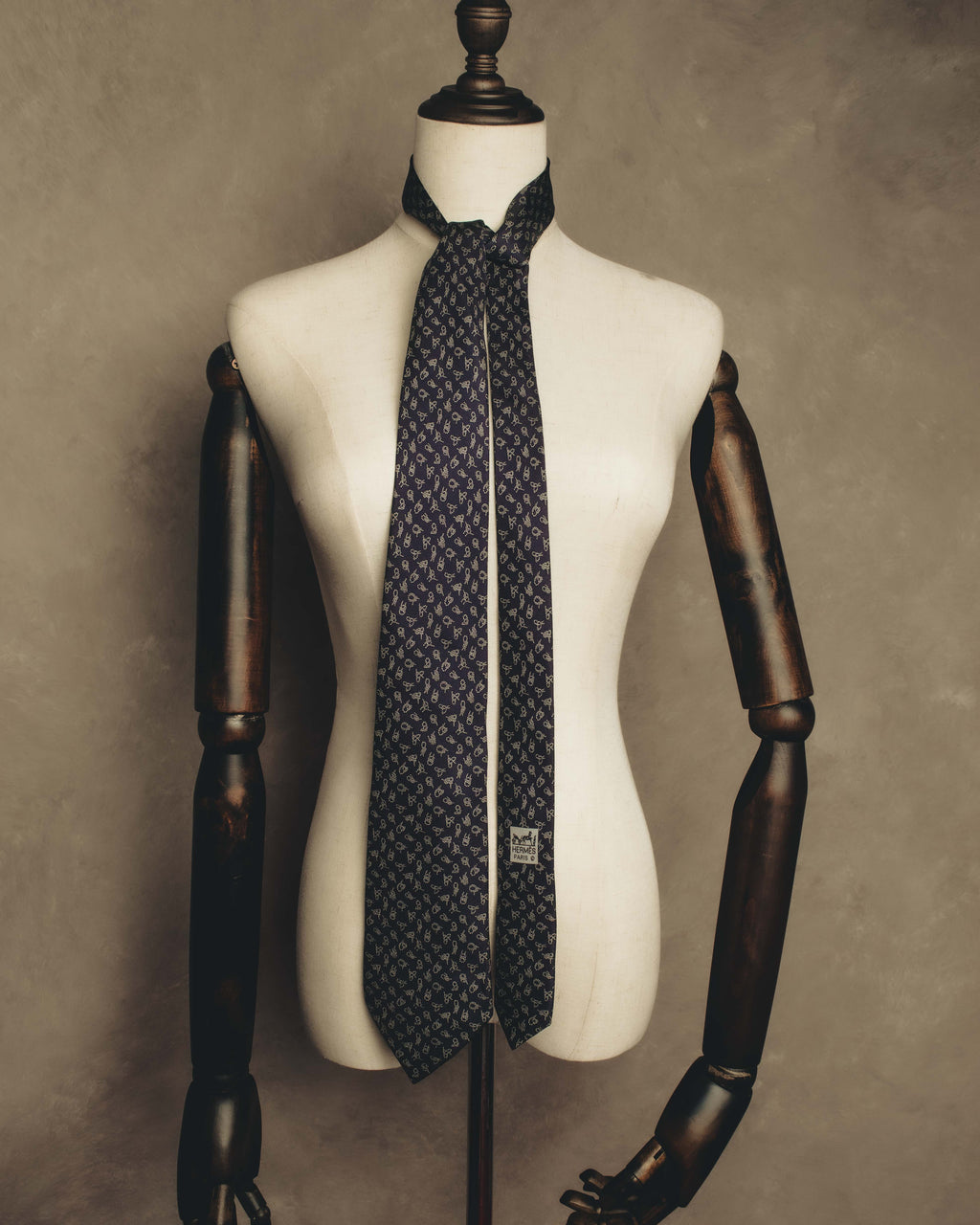 "Hermès" 80's-90's Classic jacquard silk necktie
