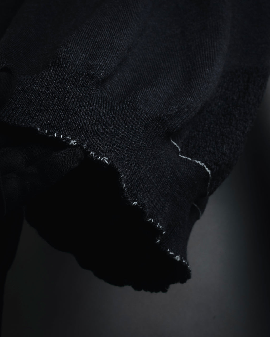 "Maison Margiela" 15AW deconstructed hand-stitched crewneck knit