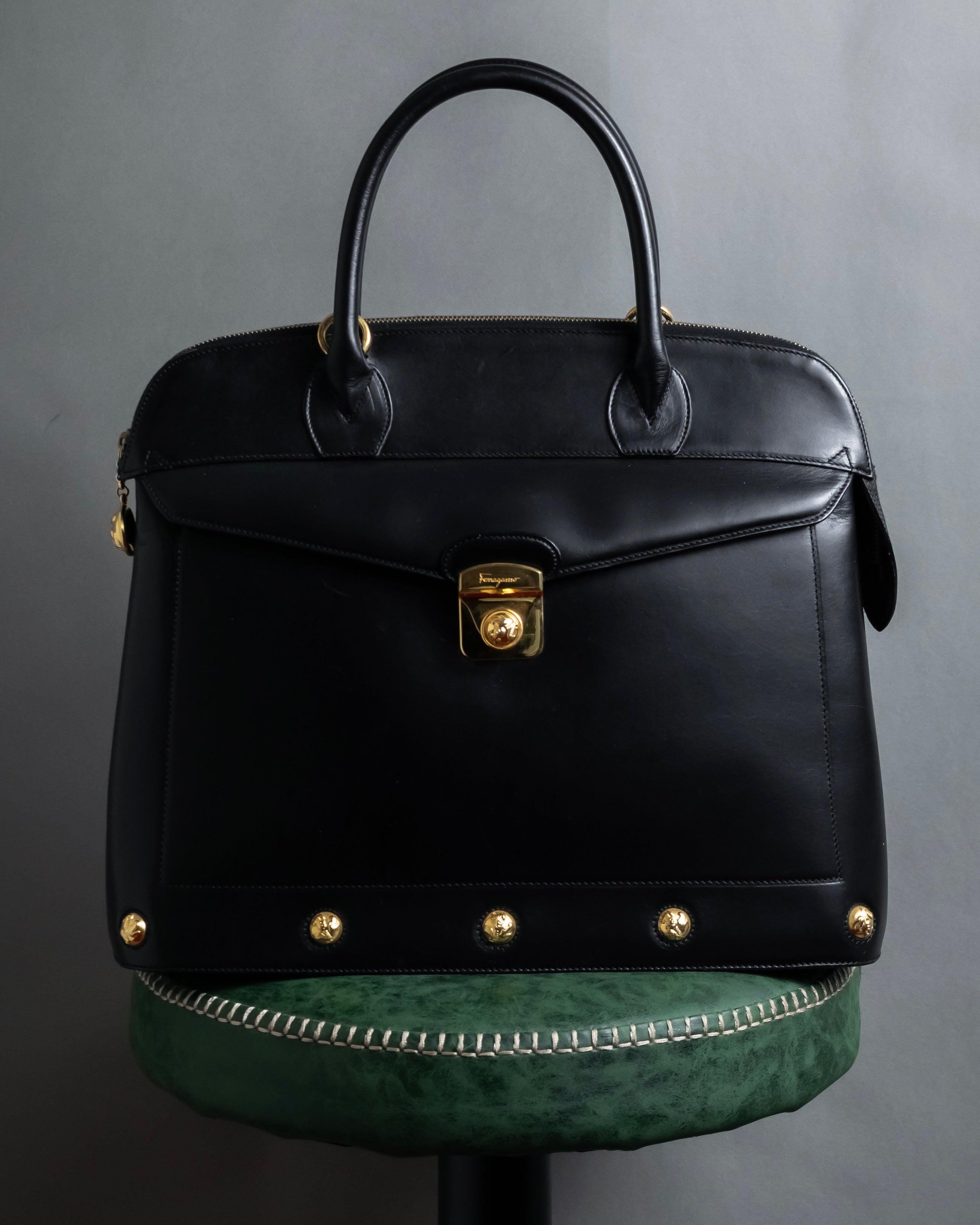 "Salvatore Ferragamo" 90's Animal motif studs design leather bag