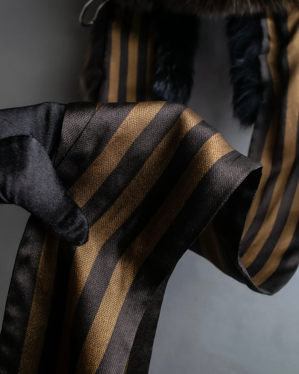 "FENDI" Two-tone striped fur docking stole