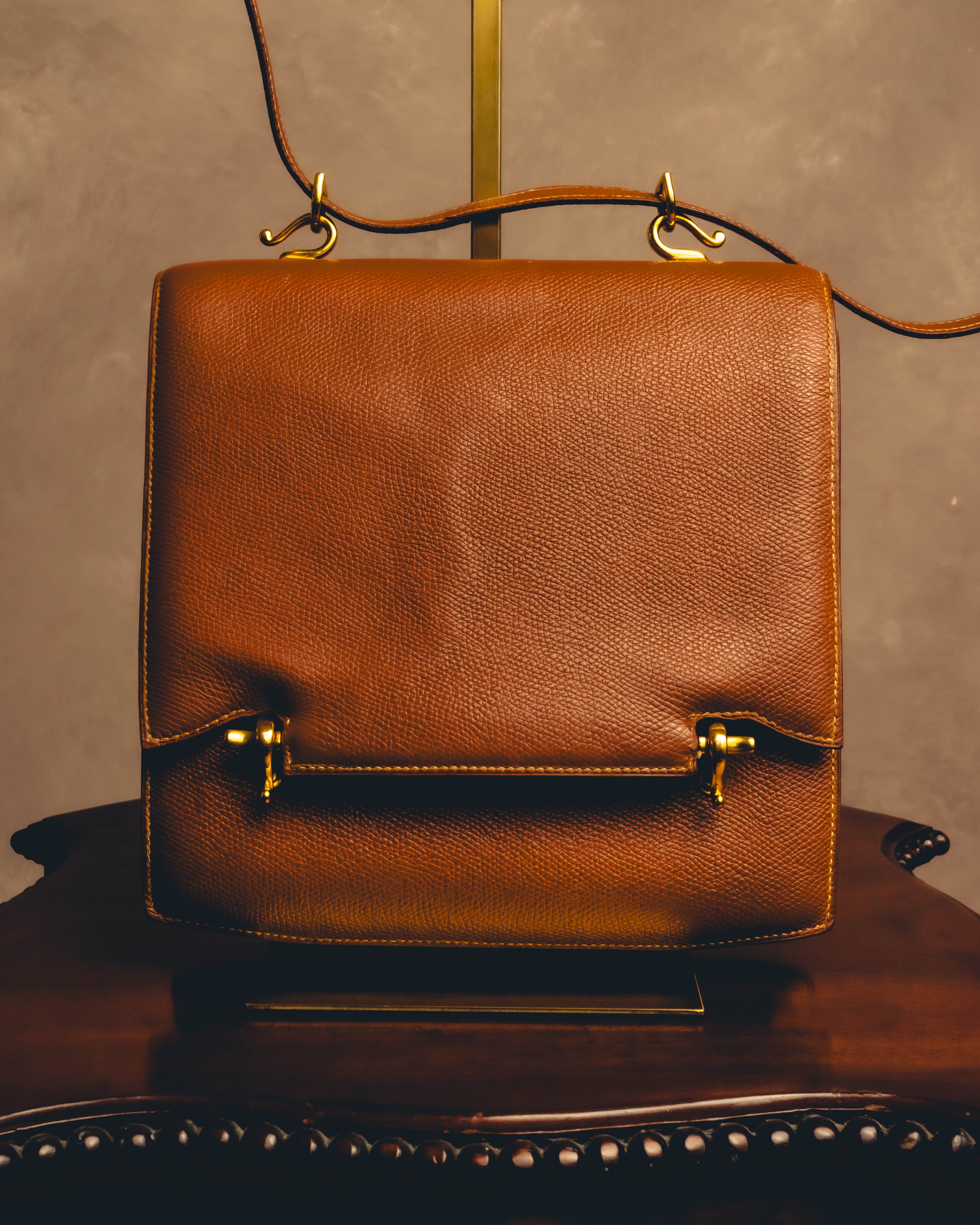 -SPECIAL- "Hermès" 80's Structured leather shoulder bag