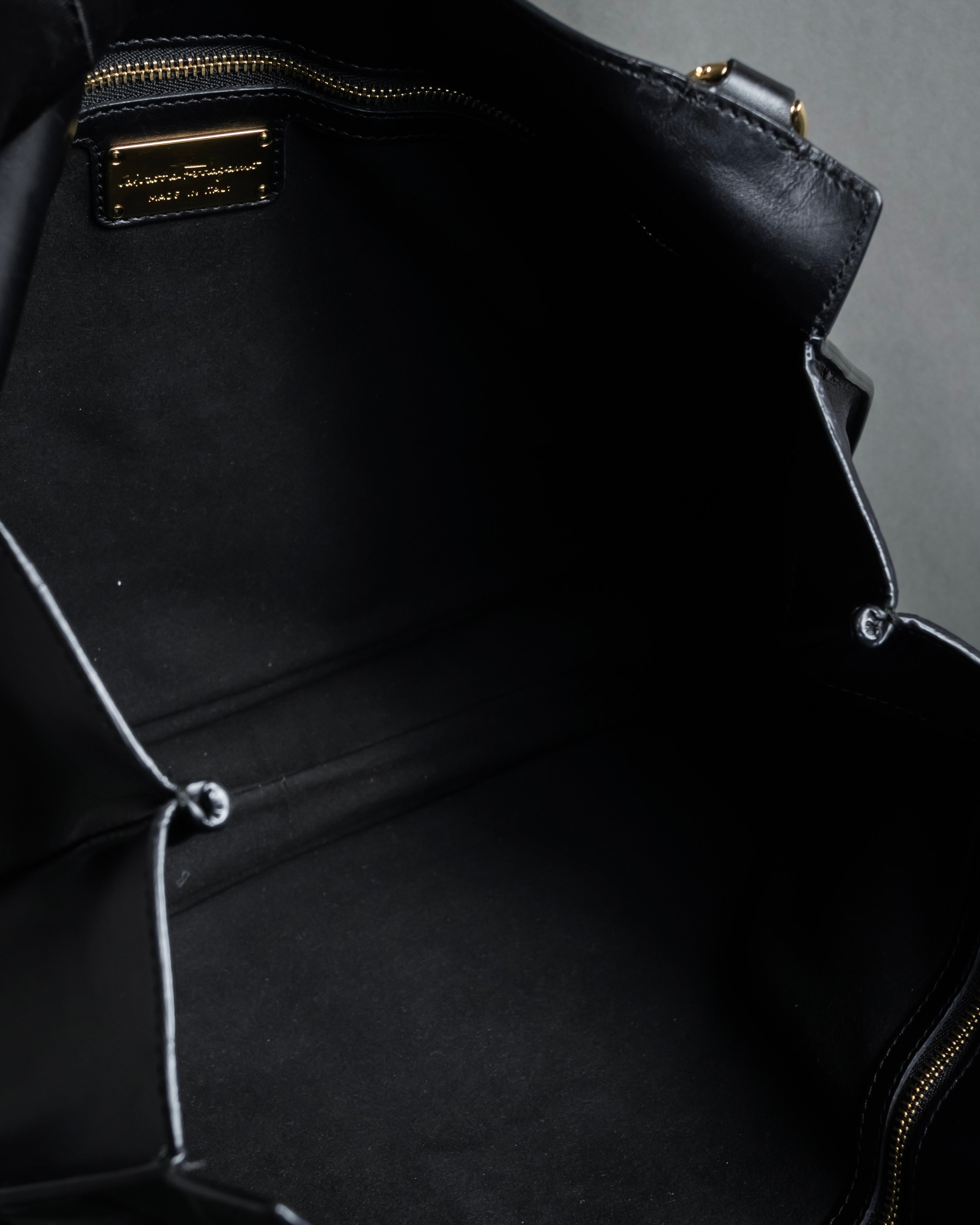 "Salvatore Ferragamo" Vertical gancini drawstring hobo bag