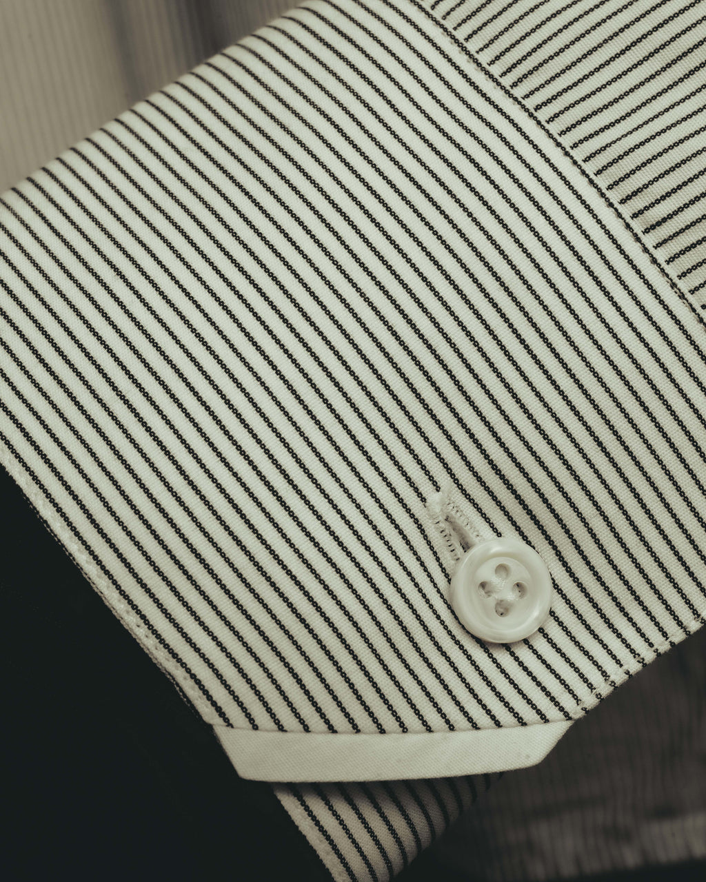 -SPECIAL- "Dior" 00's-10's Fine pinstripe concealed placket dress shirt