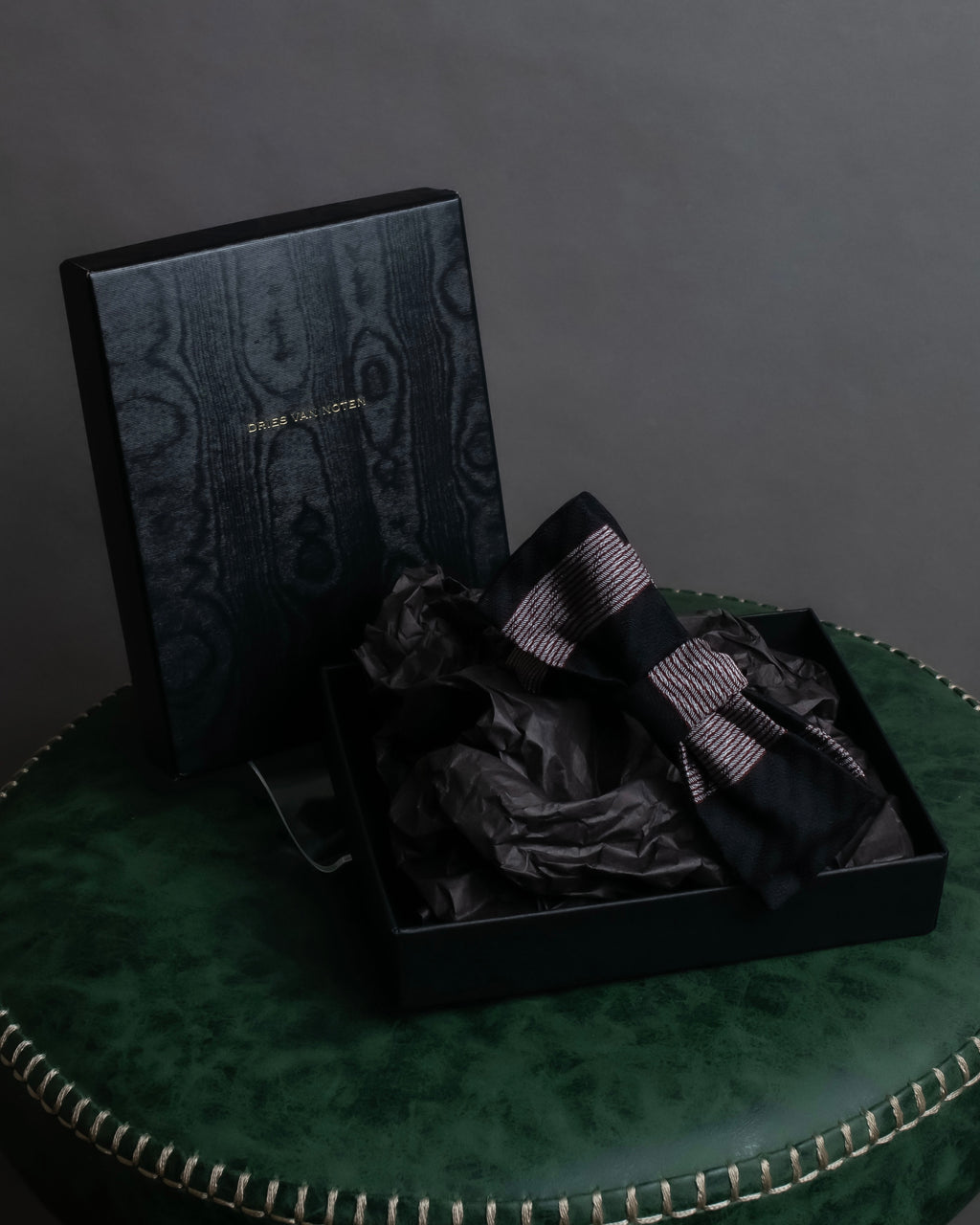 "DRIES VAN NOTTEN" Herringbone striped silk bow tie