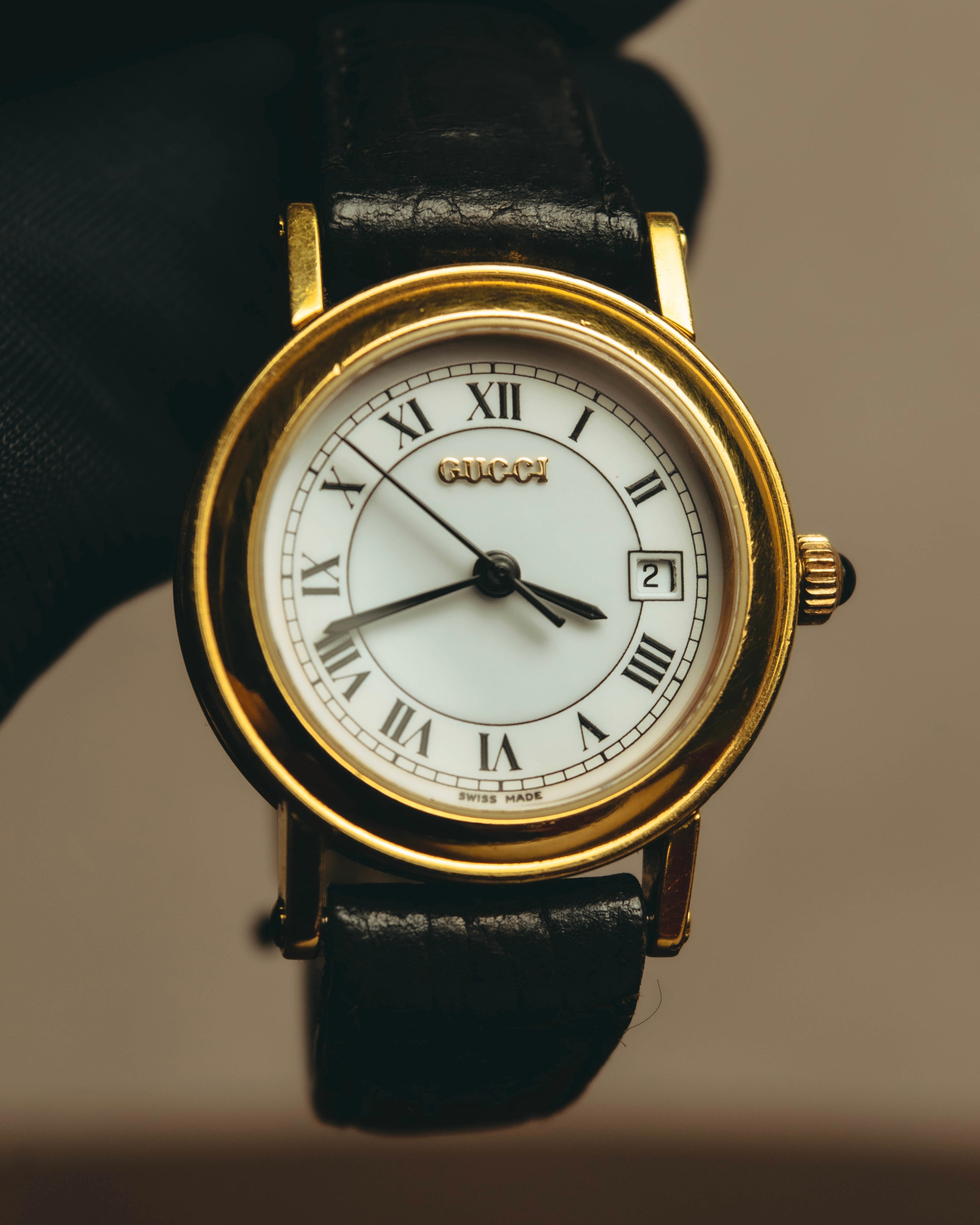 -SPECIAL- "Gucci" 90's Vintage 3000M quartz dress watch with roman dial