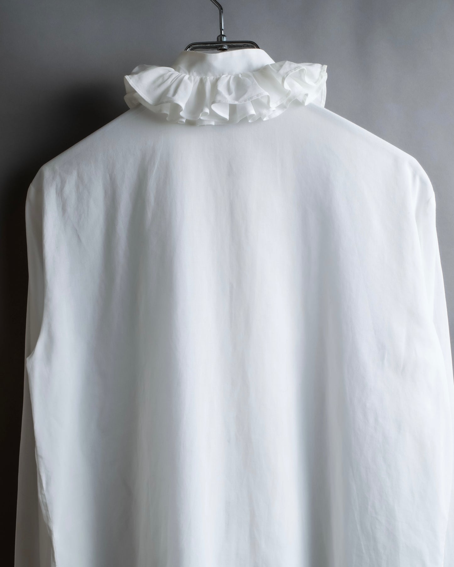 “Dolce&Gabbana”  Front volume frill designed shirt