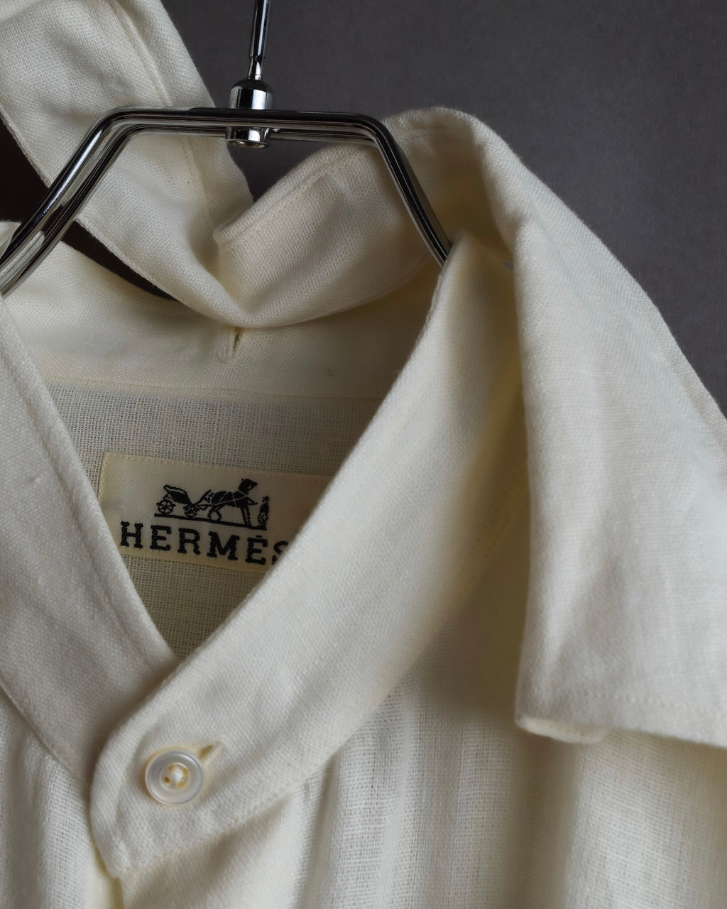 "HERMES" Detachable collar linen shirt