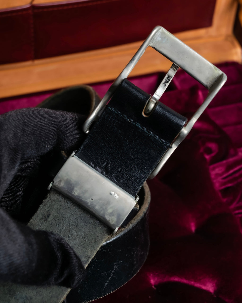 "KATHARINE HAMNETT" Vintage aged silver buckle leather belt