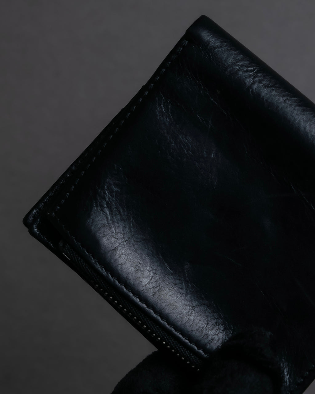 "MAISON MARGIELA" Anonymous stitch design bi-fold wallet