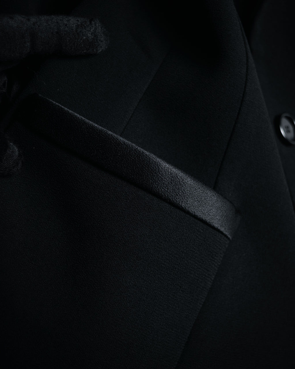 –SPECIAL– “BALENCIAGA” 2006-2012 Sculpted smoking jacket