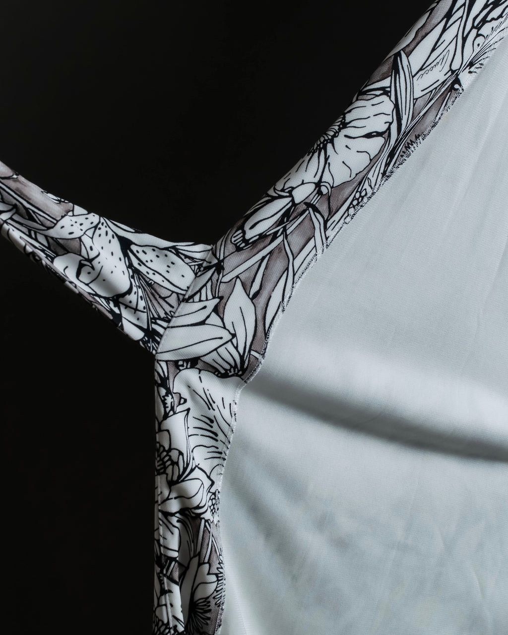 "GUCCI" Monotone floral print wrap dress