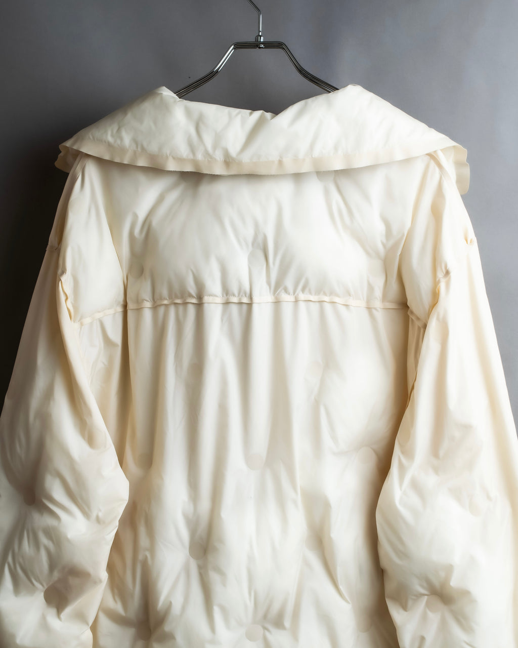 "MAISON MARGIELA" Offwhite color quilted padded oversized tailored coat