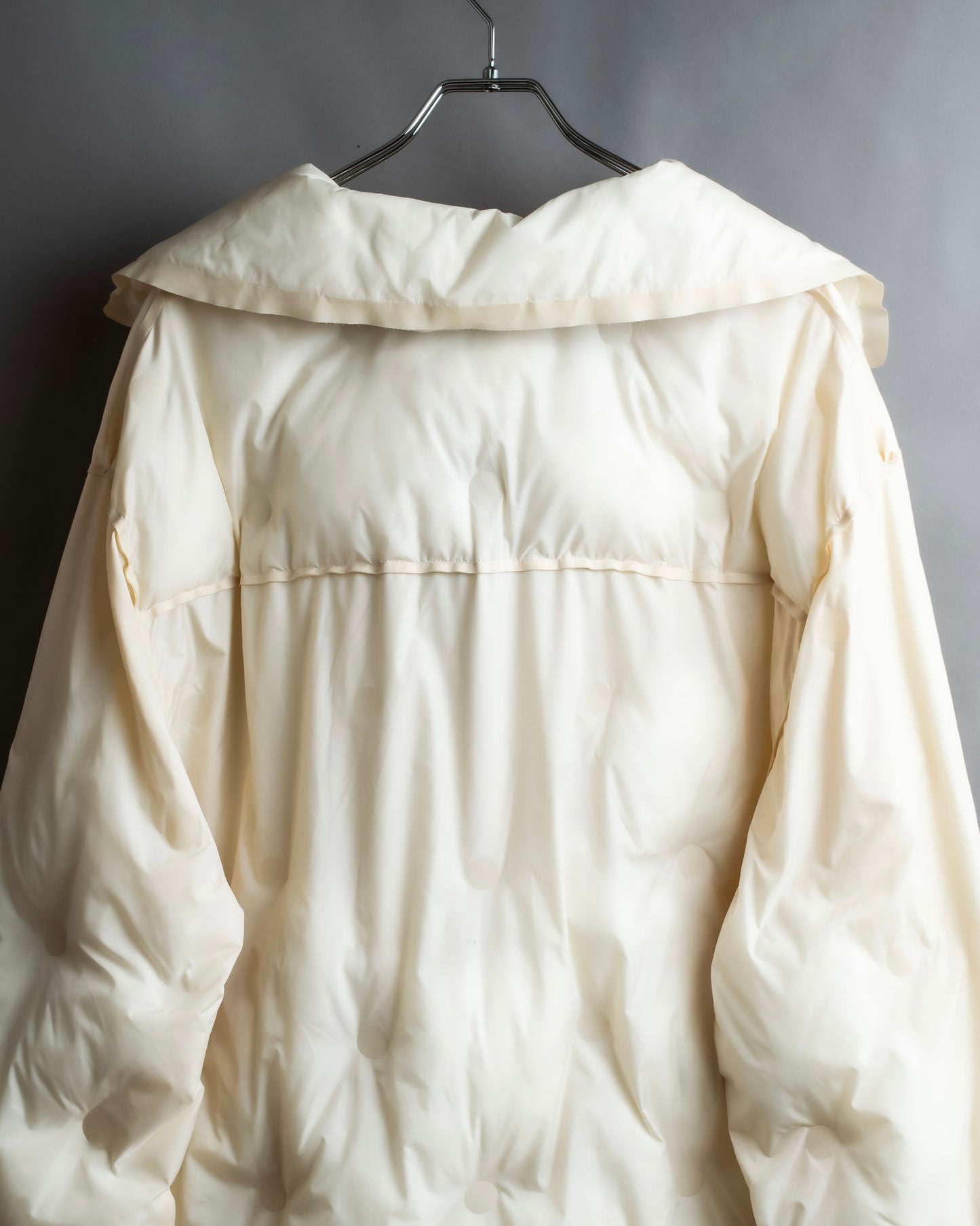 "MAISON MARGIELA" Offwhite color quilted padded oversized tailored coat