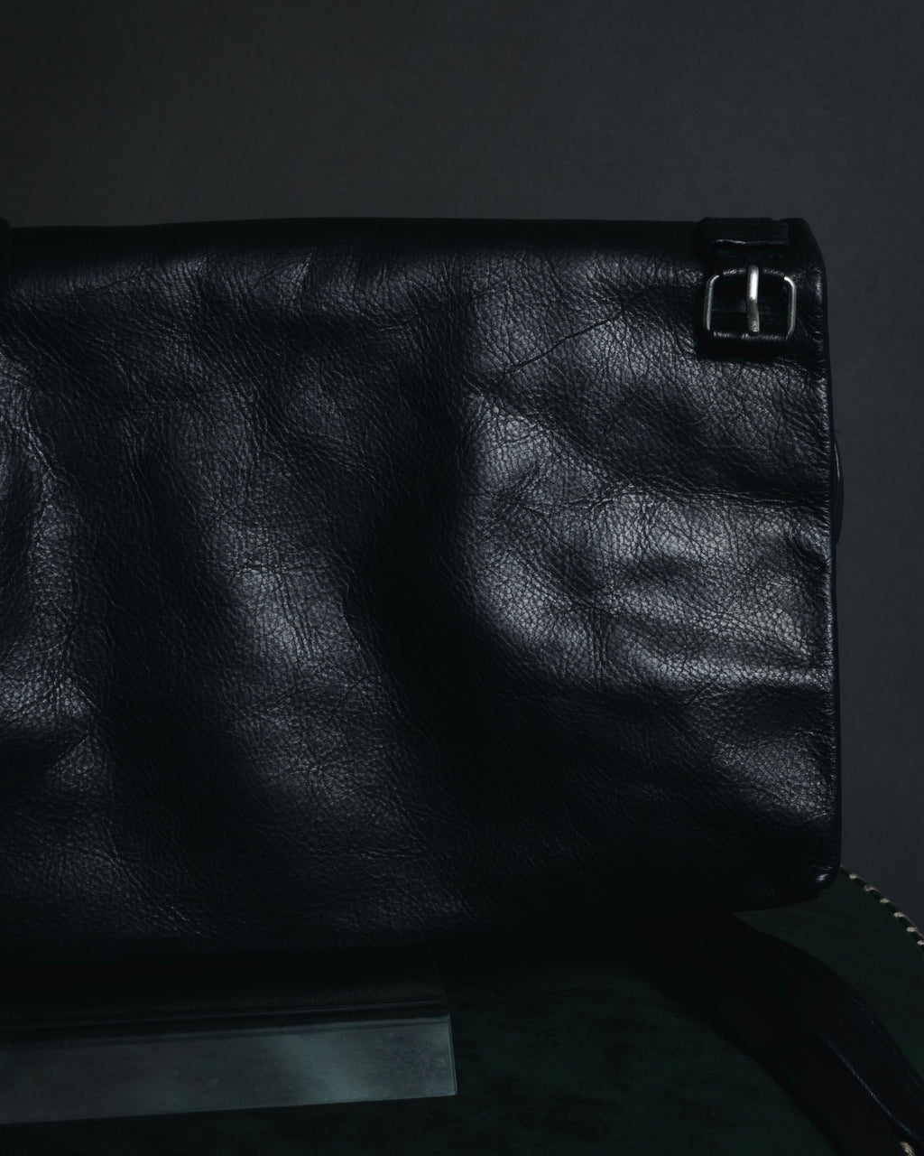 –SPECIAL– "ANN DEMEULEMEESTER" 2010-2013 Transformable roll-top vitello leather bag