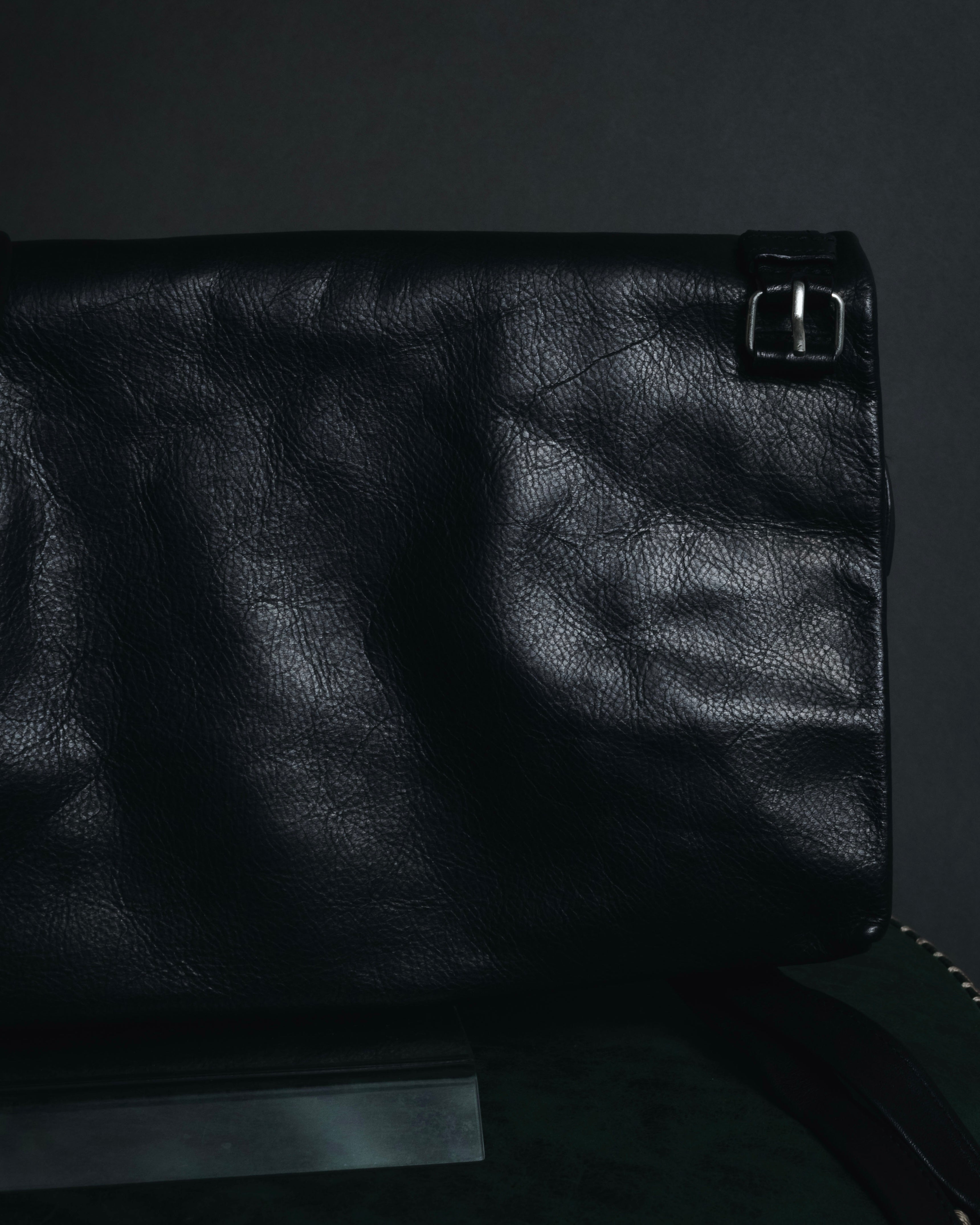 –SPECIAL– "ANN DEMEULEMEESTER" 2010-2013 Transformable roll-top vitello leather bag