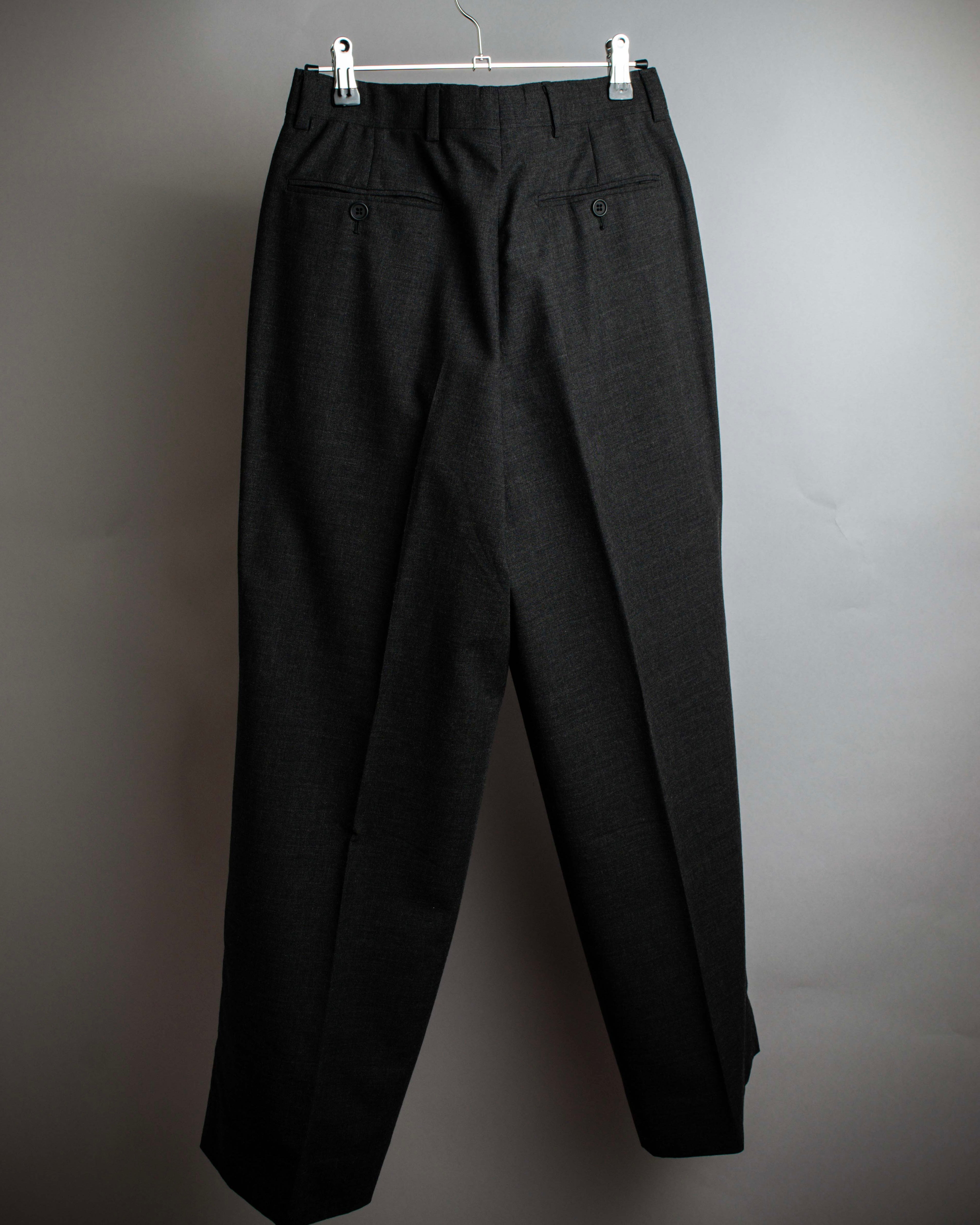 "GIORGIO ARMANI" LE COLLEZIONI line classical tailoring set up