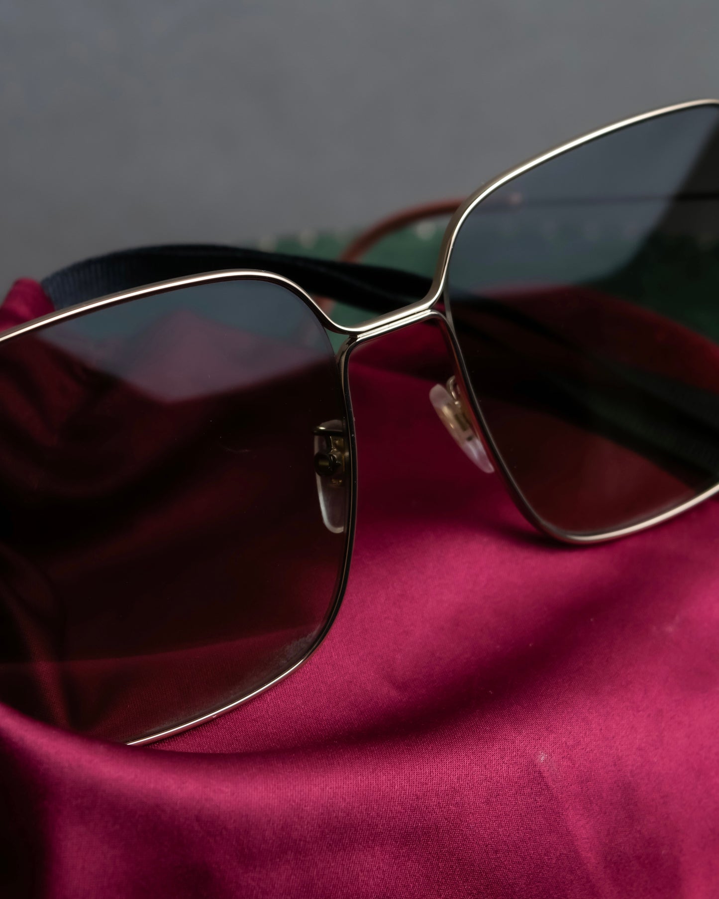 "GUCCI" Gold frame square frame sunglasses