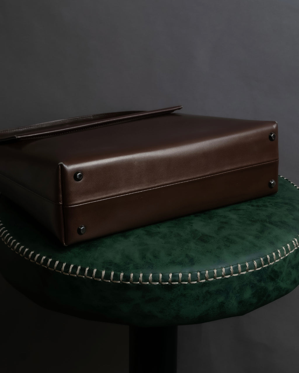 "GIVENCHY MAROQUINERIE" Trapezoidal brown leather one-handle bag