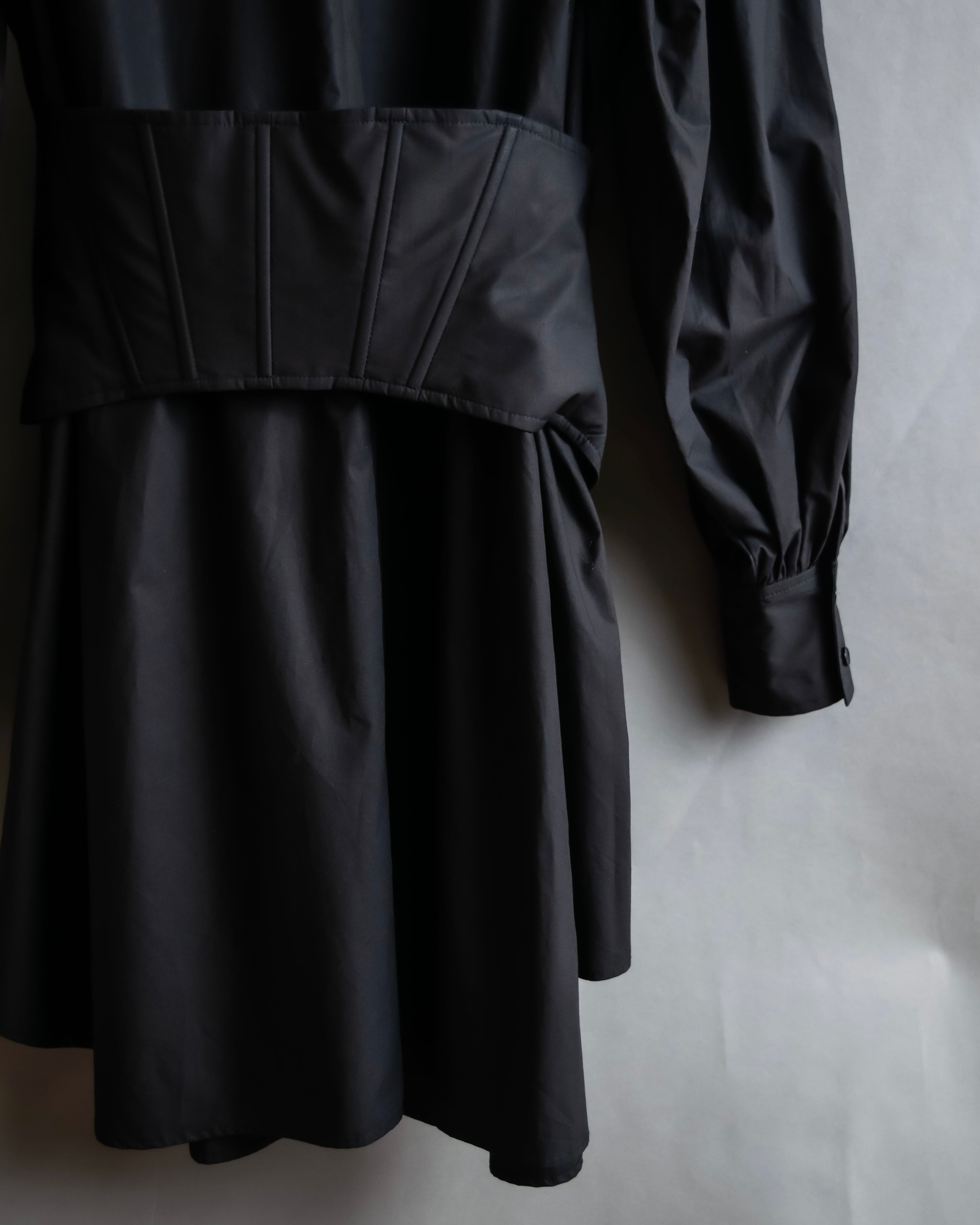 "KIMHĒKIM" Bondage corset belt design shirt dress