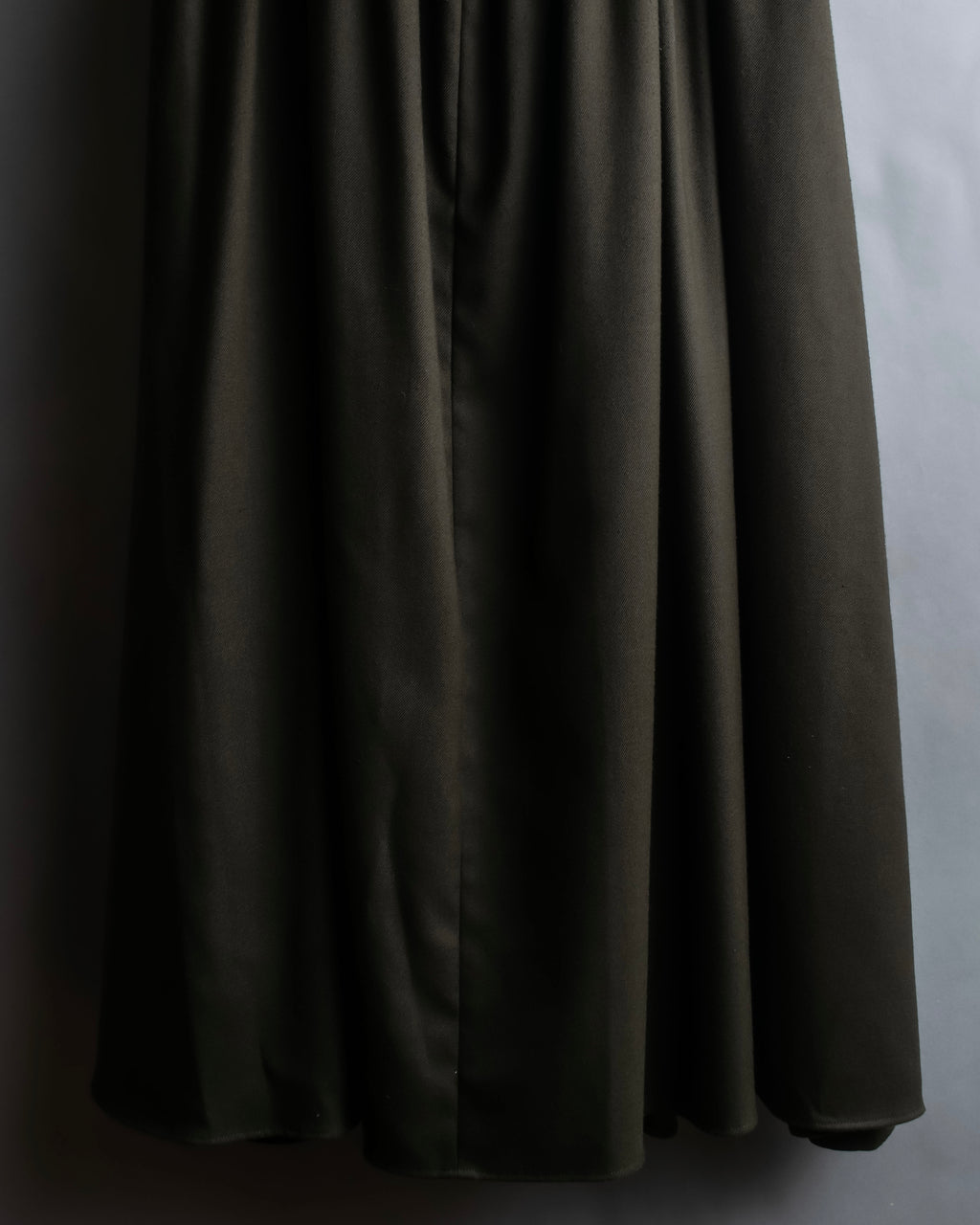 "SUPPORT SURFACE" Belted gather design flare long skirt