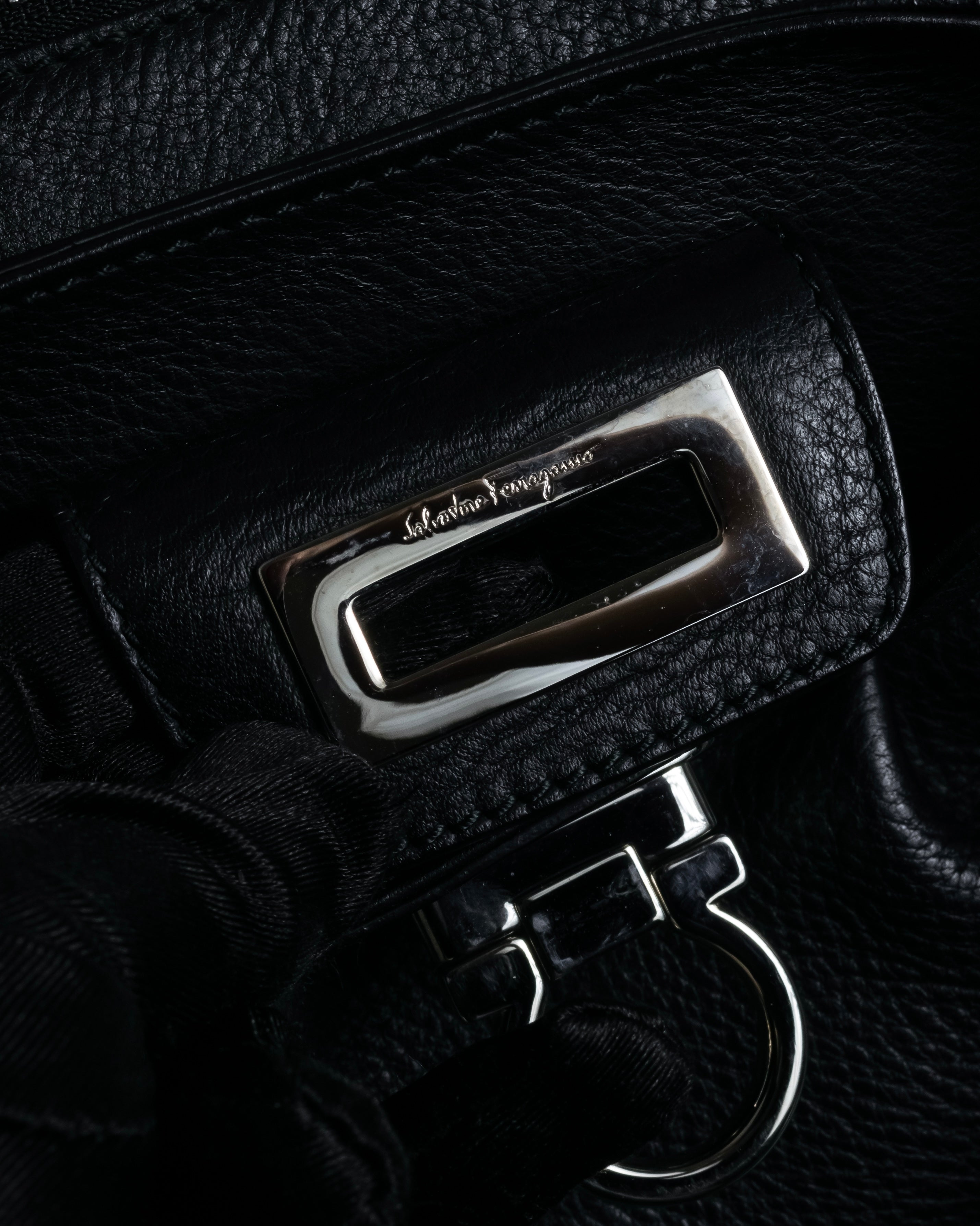 "Salvatore Ferragamo" Gancini motif gathered design leather bag