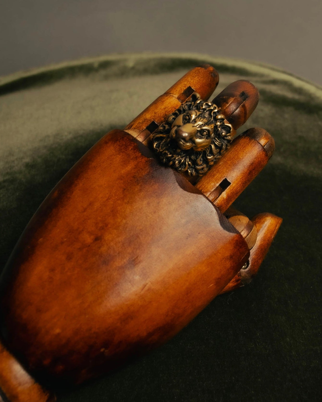 “GUCCI” 2010’s-20’s lion head sculptural ring
