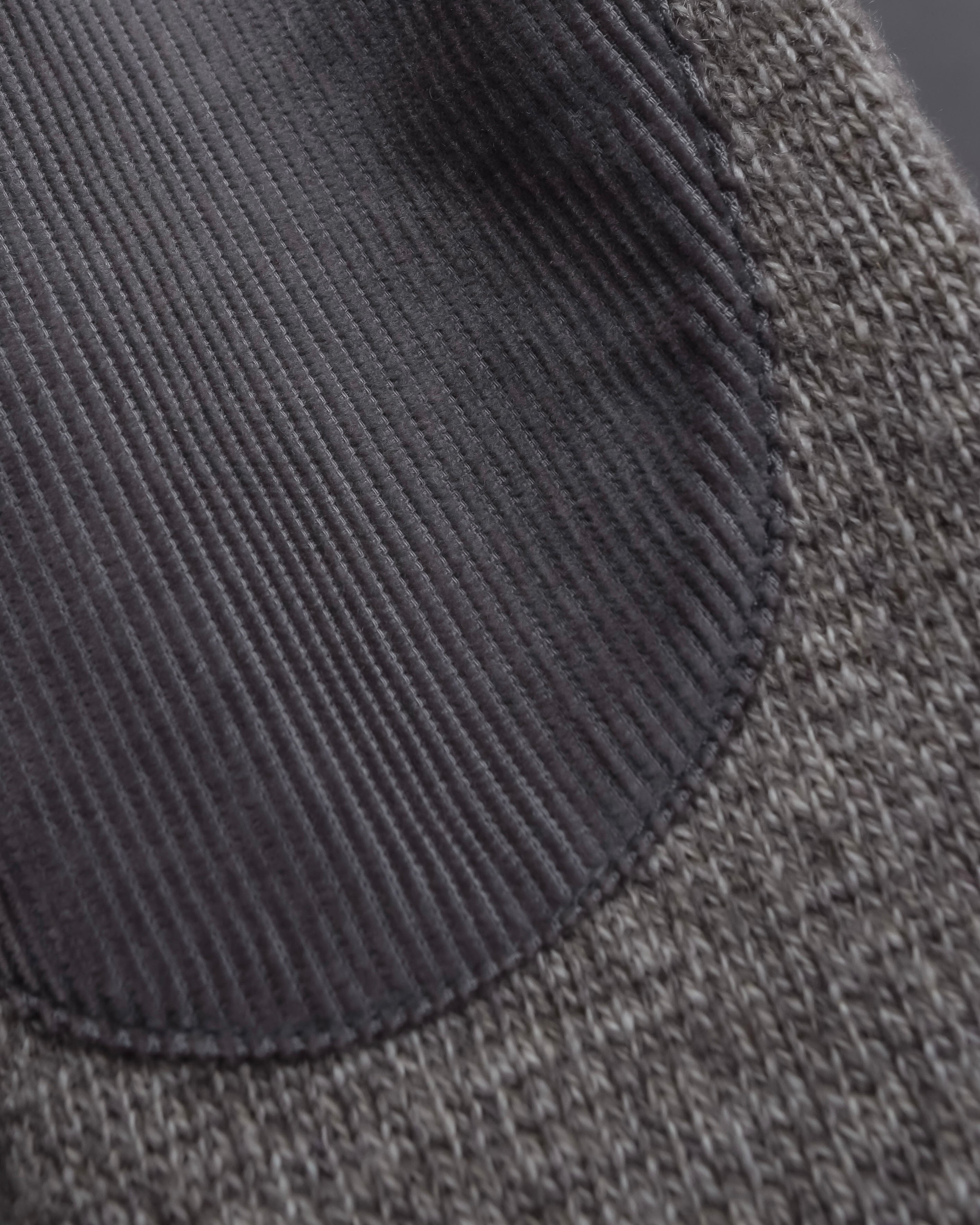 "MAISON MARGIELA" 13AW Patch accented low gauge wool cardigan