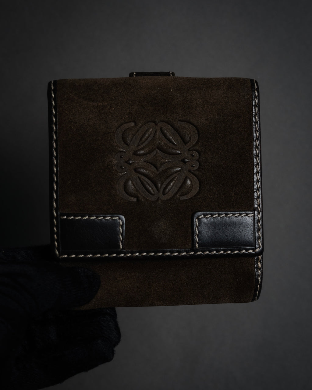 "LOEWE" 90’s-00’s suede anagram compact wallet