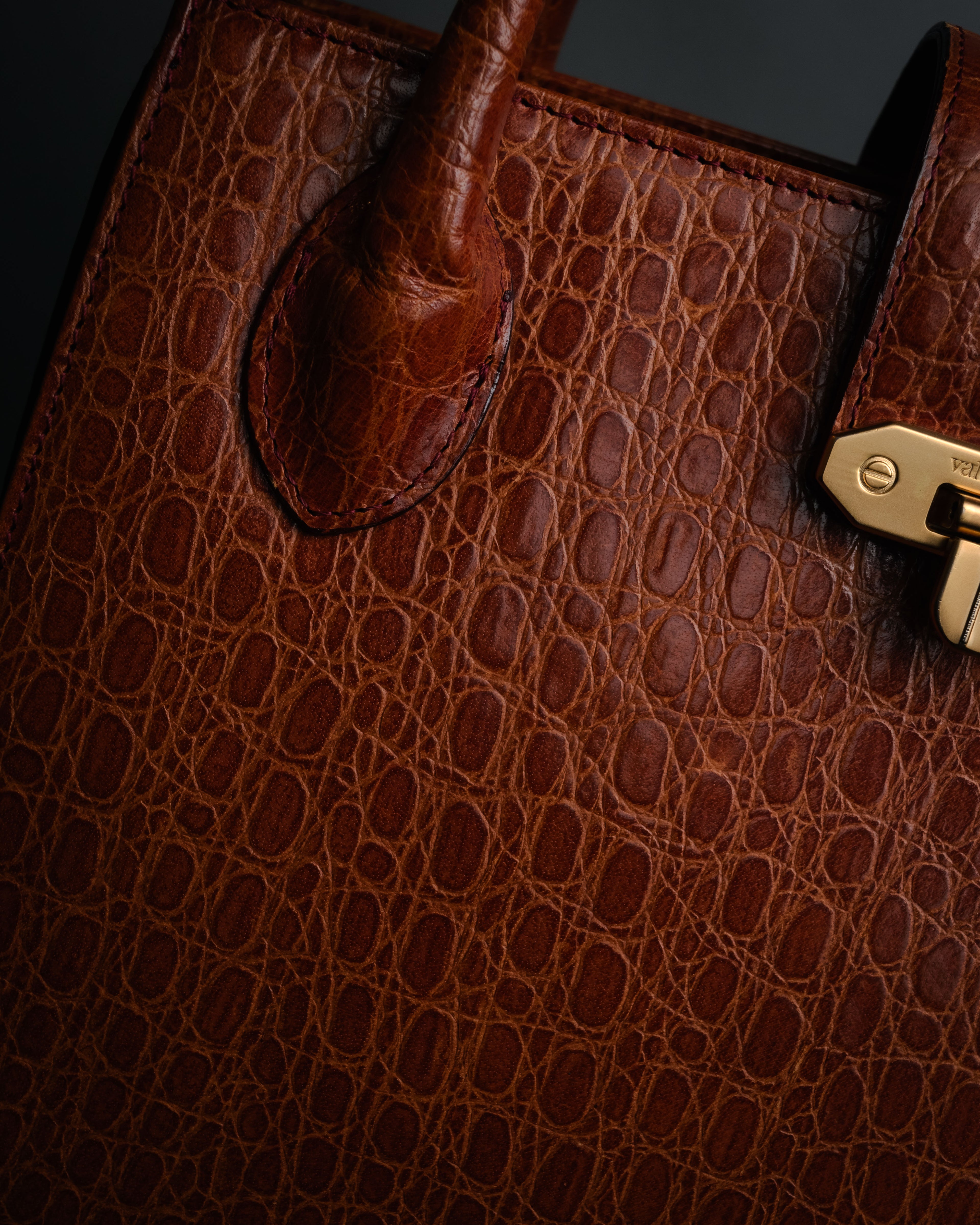 “Valentino Garavani” 80’s-90’s Crocodile embossed structured handbag